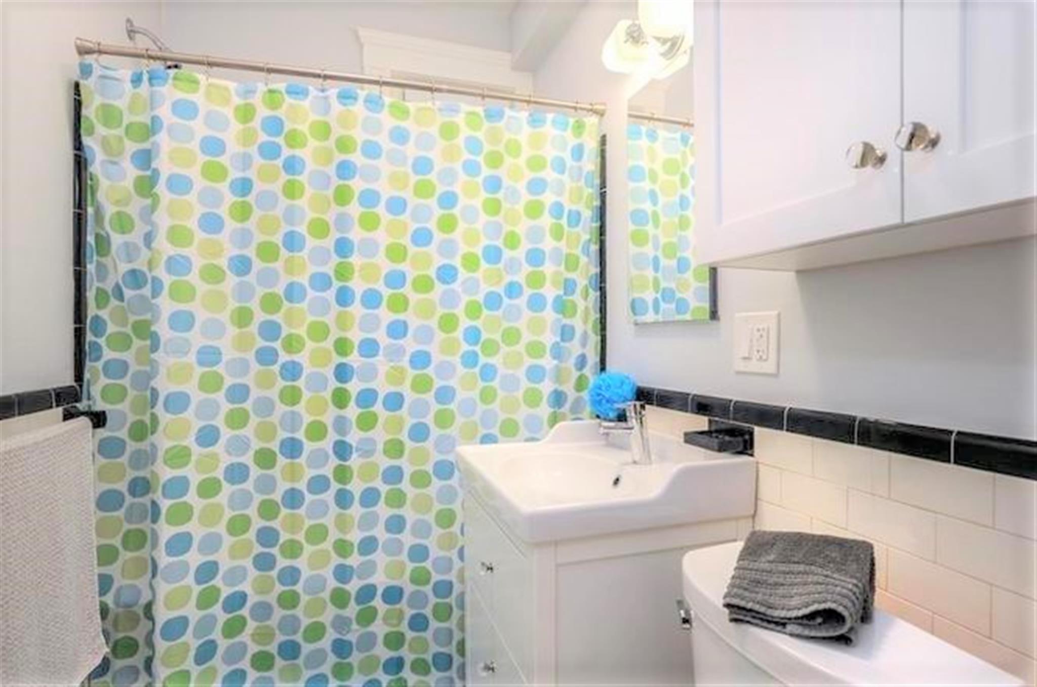 4 Washington Ave, Porter Square