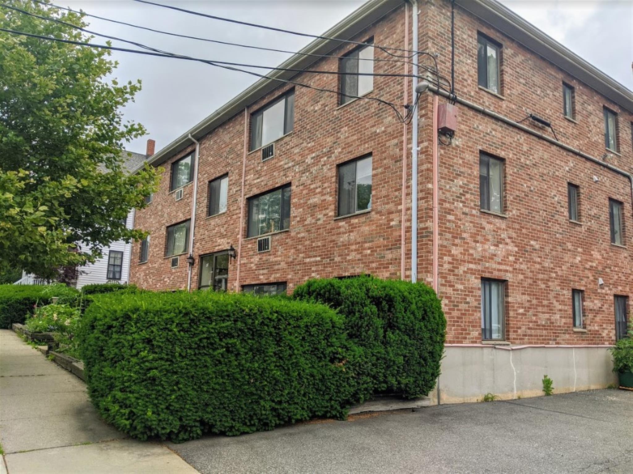 12 Cameron Ave, Davis Square