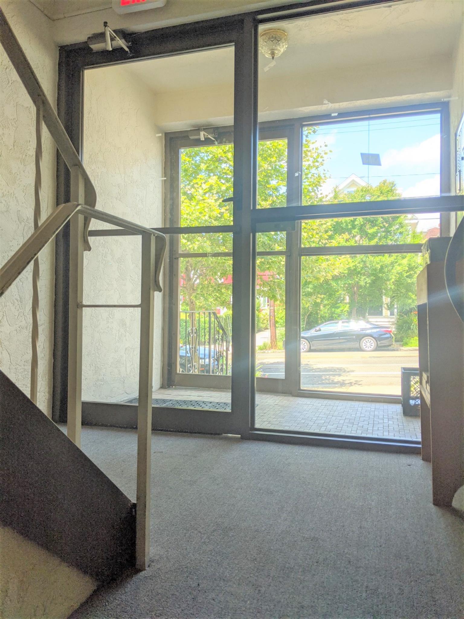 12 Cameron Ave, Davis Square