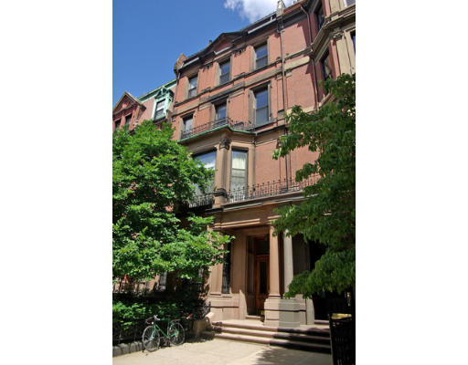 263 Commonwealth Ave, Back Bay