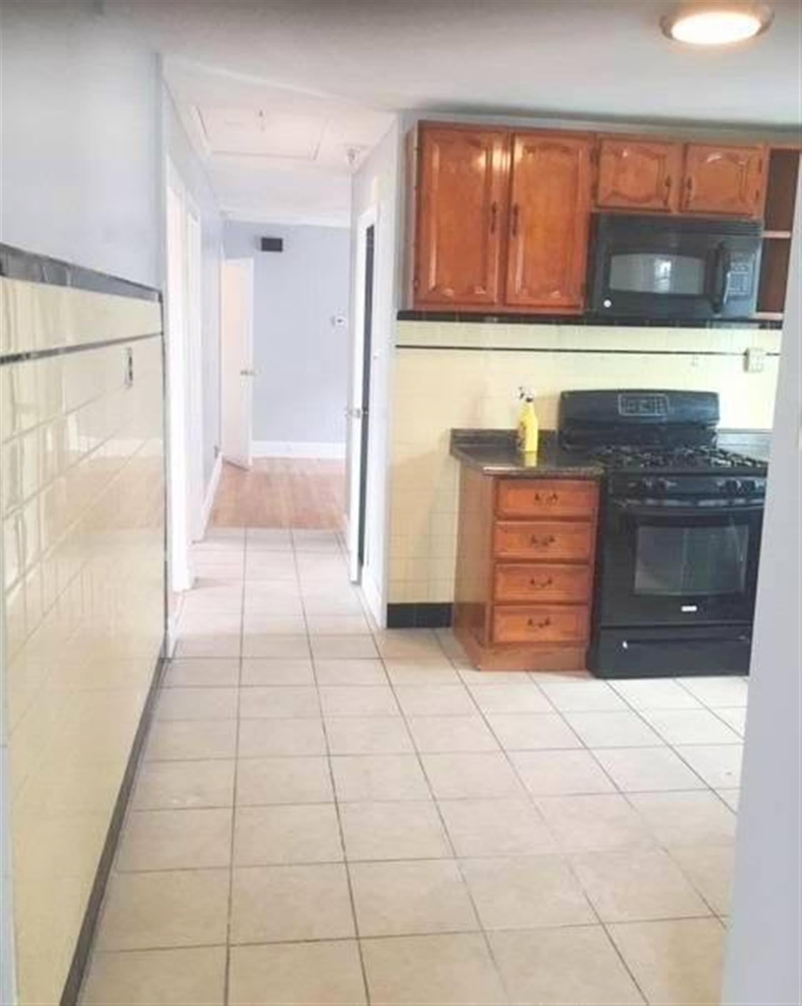 62 Woods Ave, Teele Square