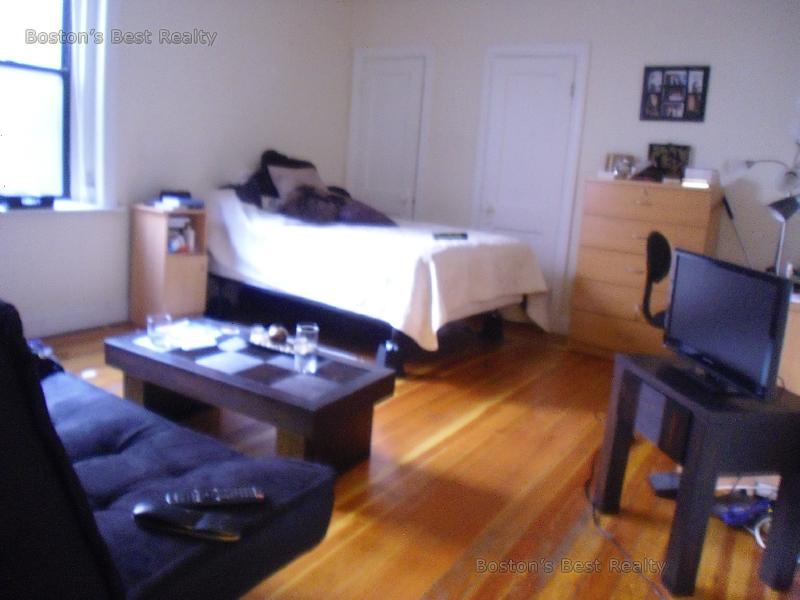 63 Burbank St, Fenway