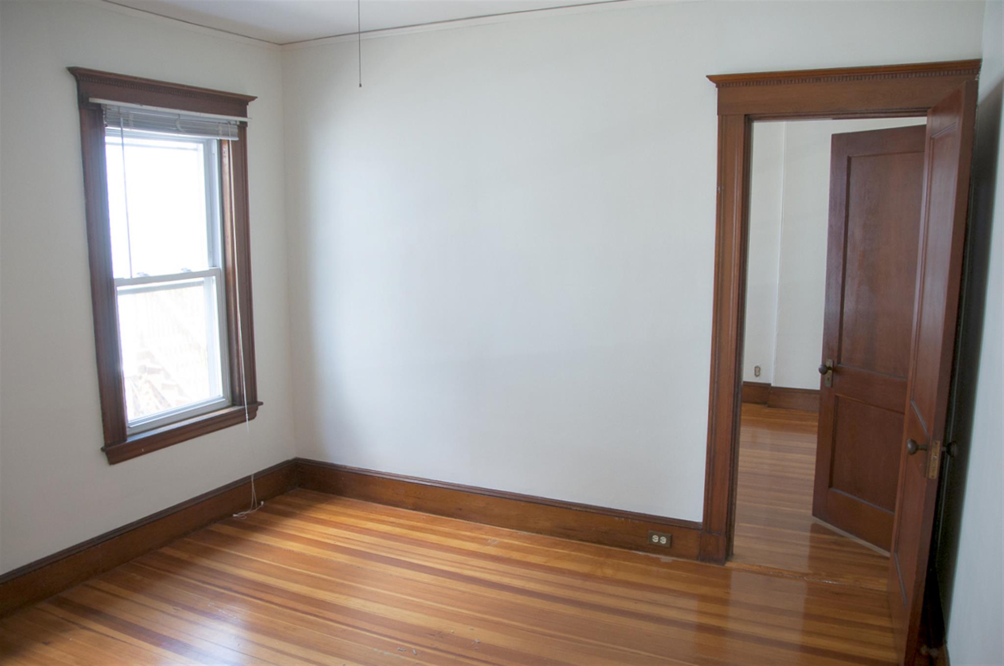 1005 Broadway, Davis Square