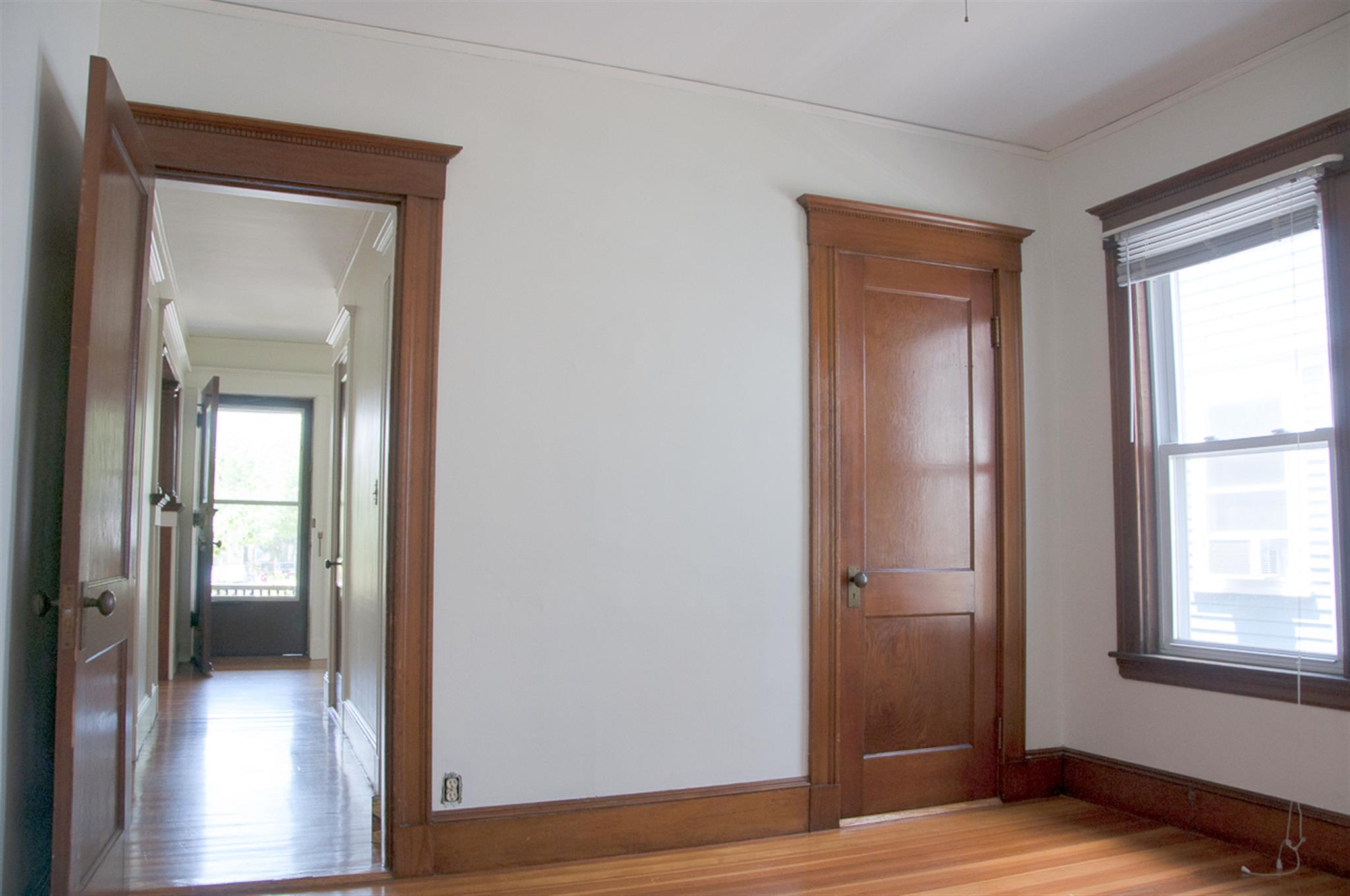 1005 Broadway, Davis Square