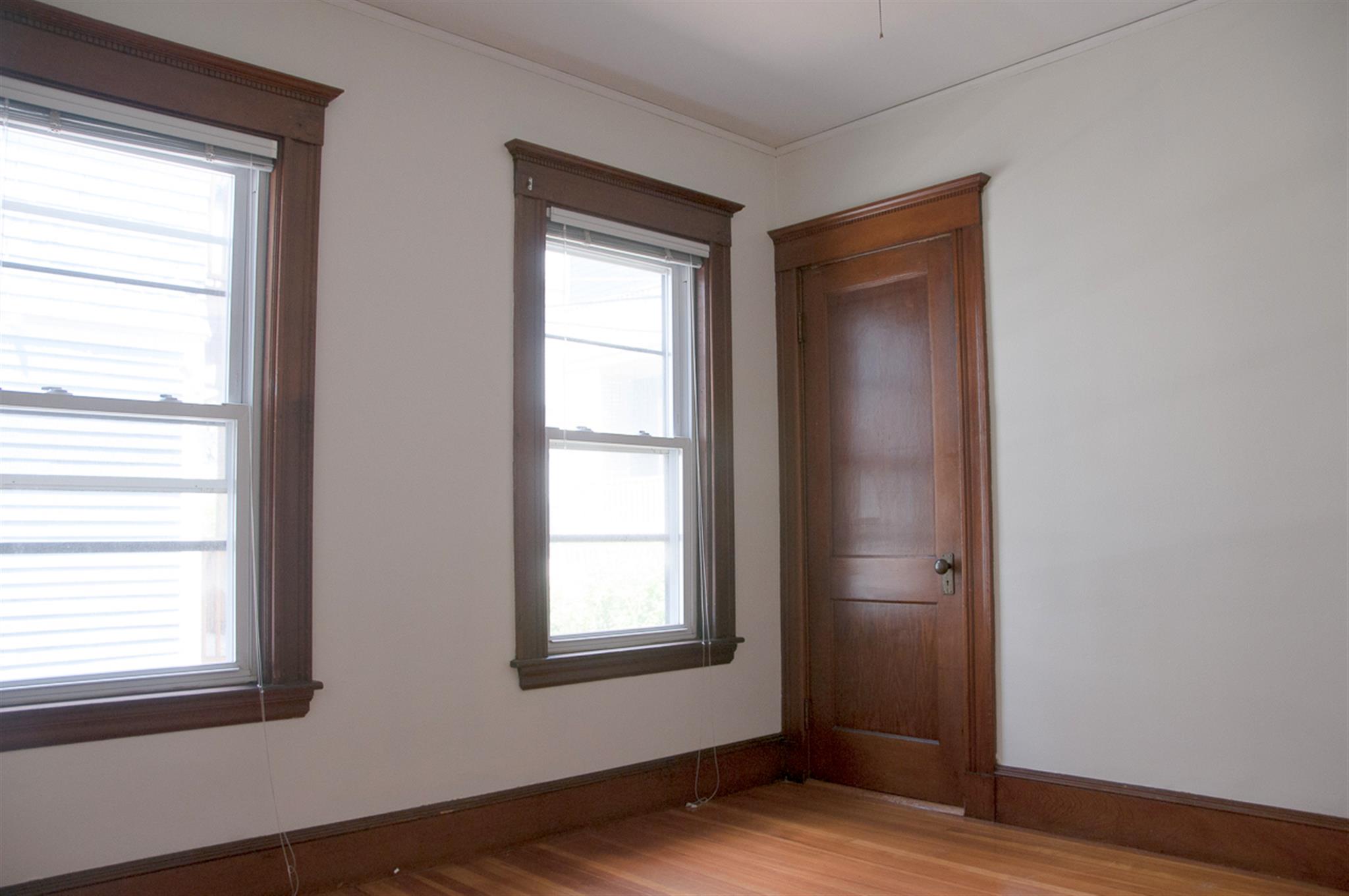 1005 Broadway, Davis Square