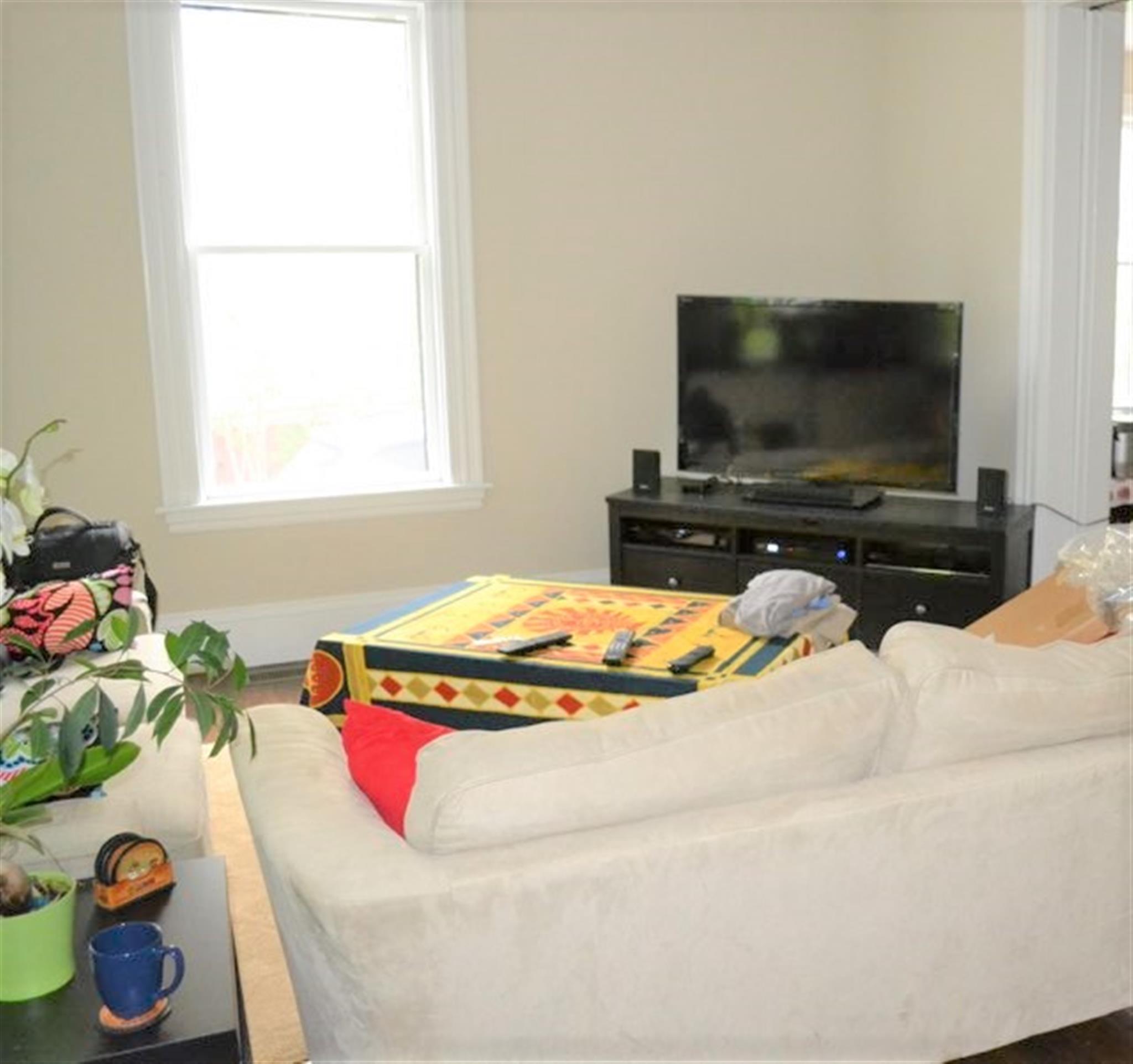 26 Willow Ave, Davis Square