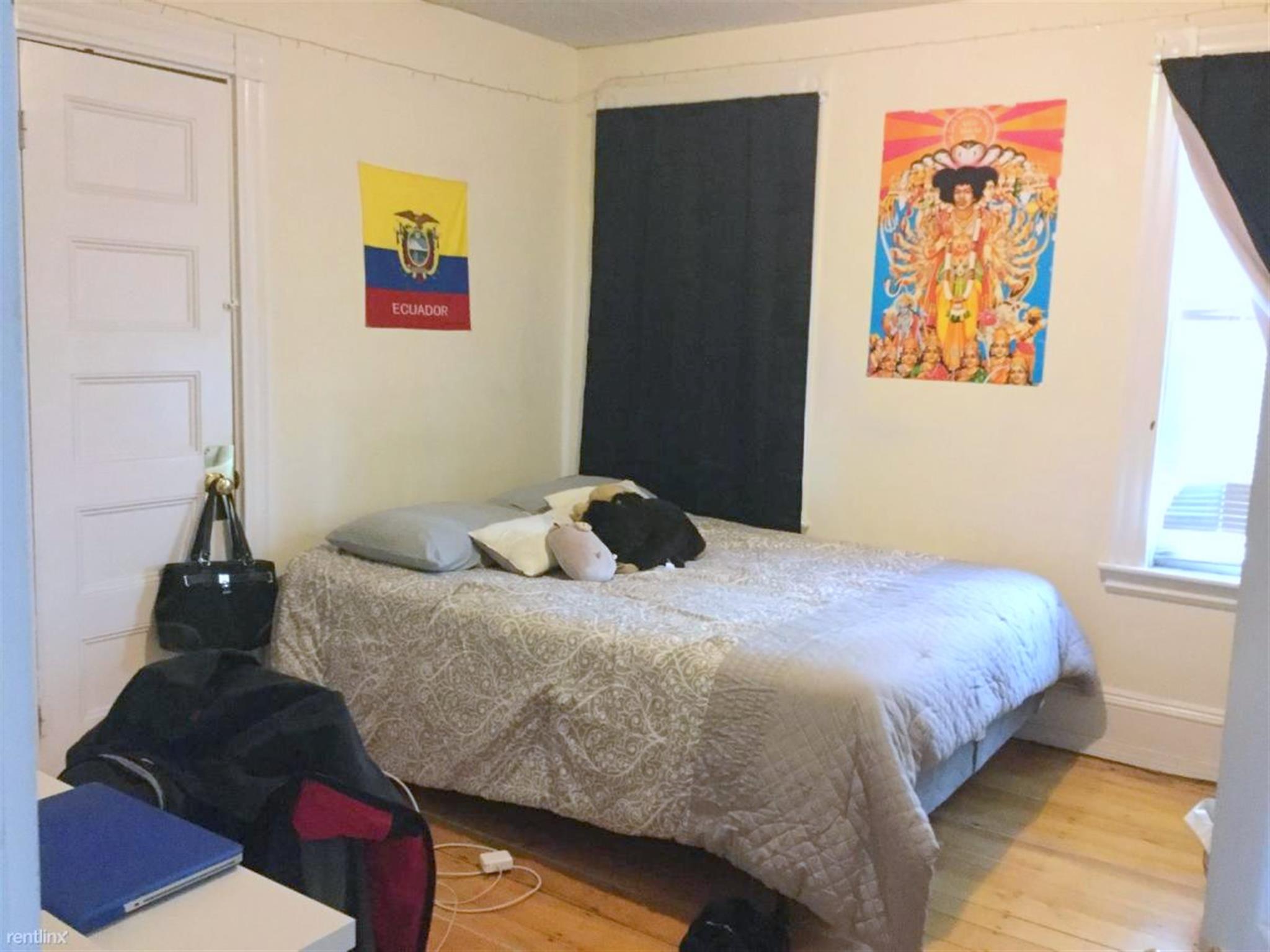 49 Porter Rd, Porter Square