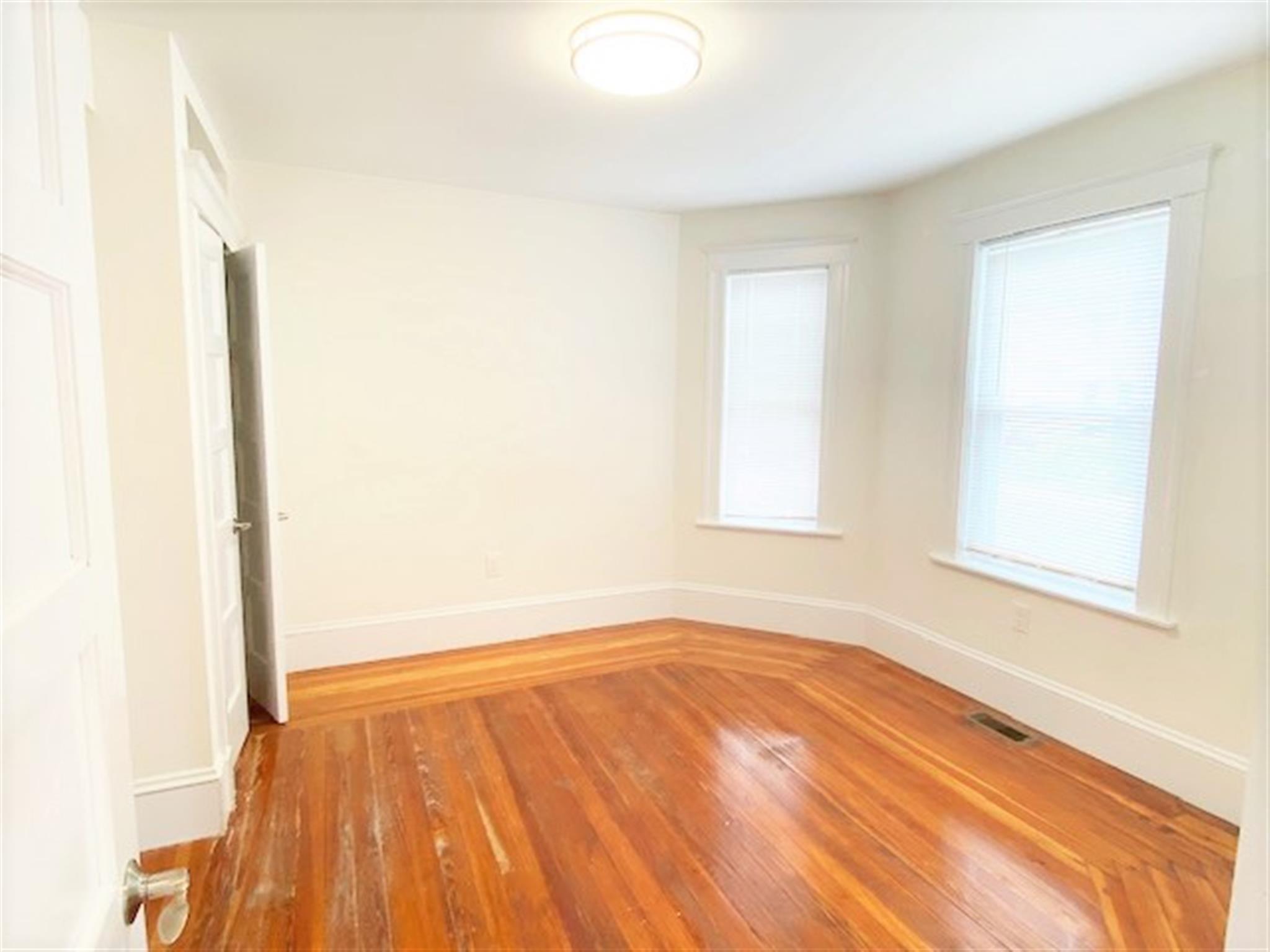 94 Morrison Ave, Davis Square