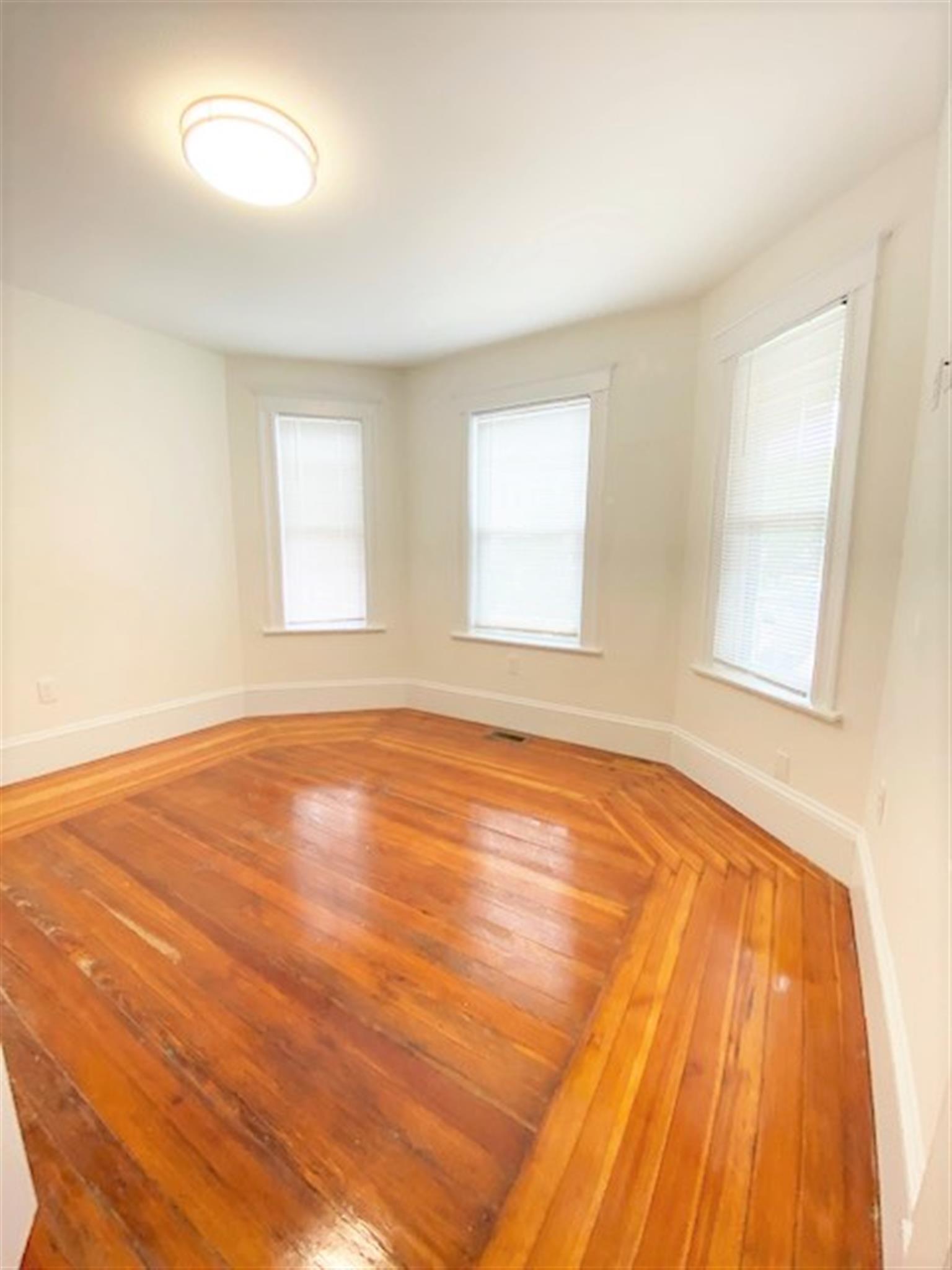 94 Morrison Ave, Davis Square