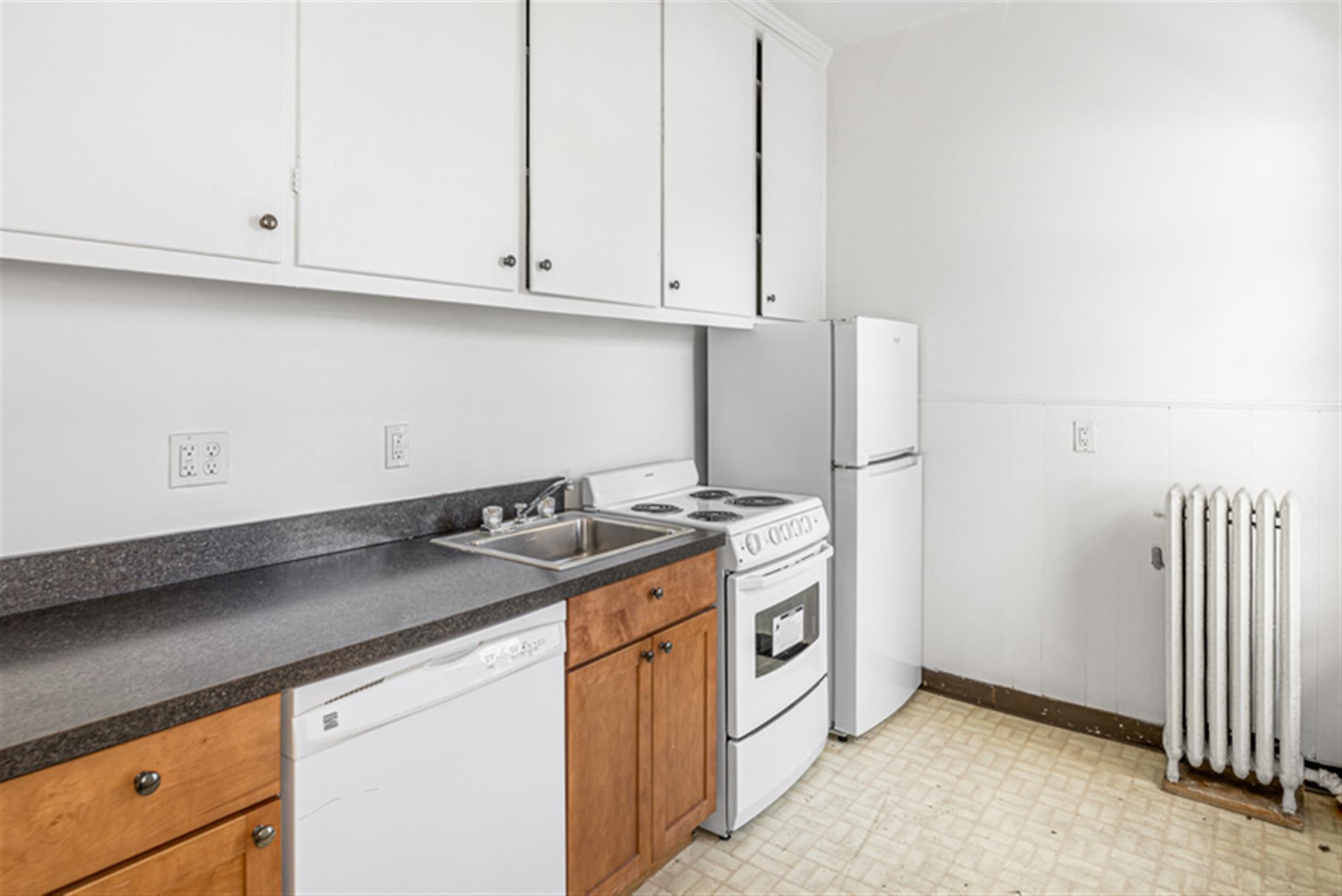 1039 Massachusetts Ave, Harvard Square