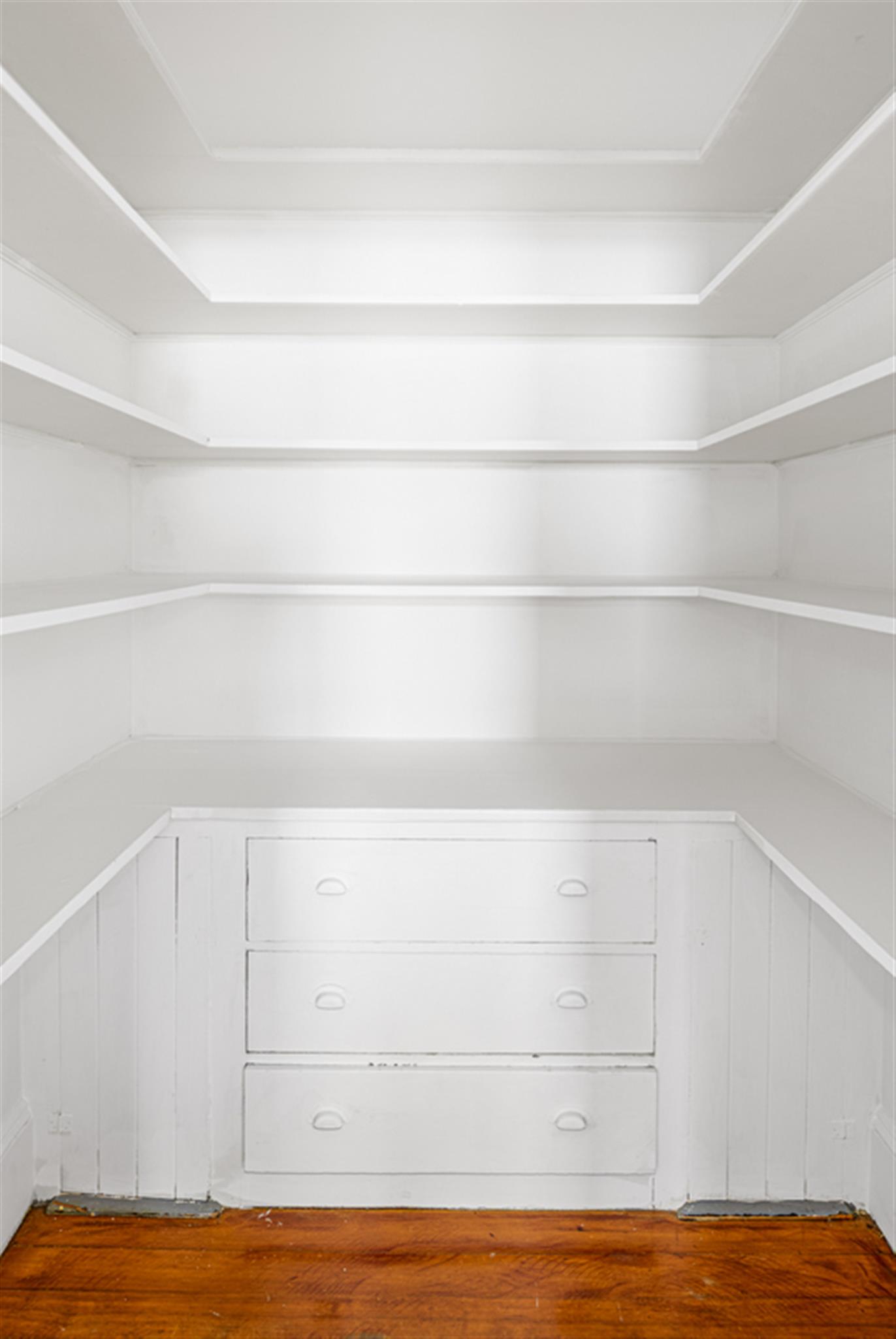 1039 Massachusetts Ave, Harvard Square