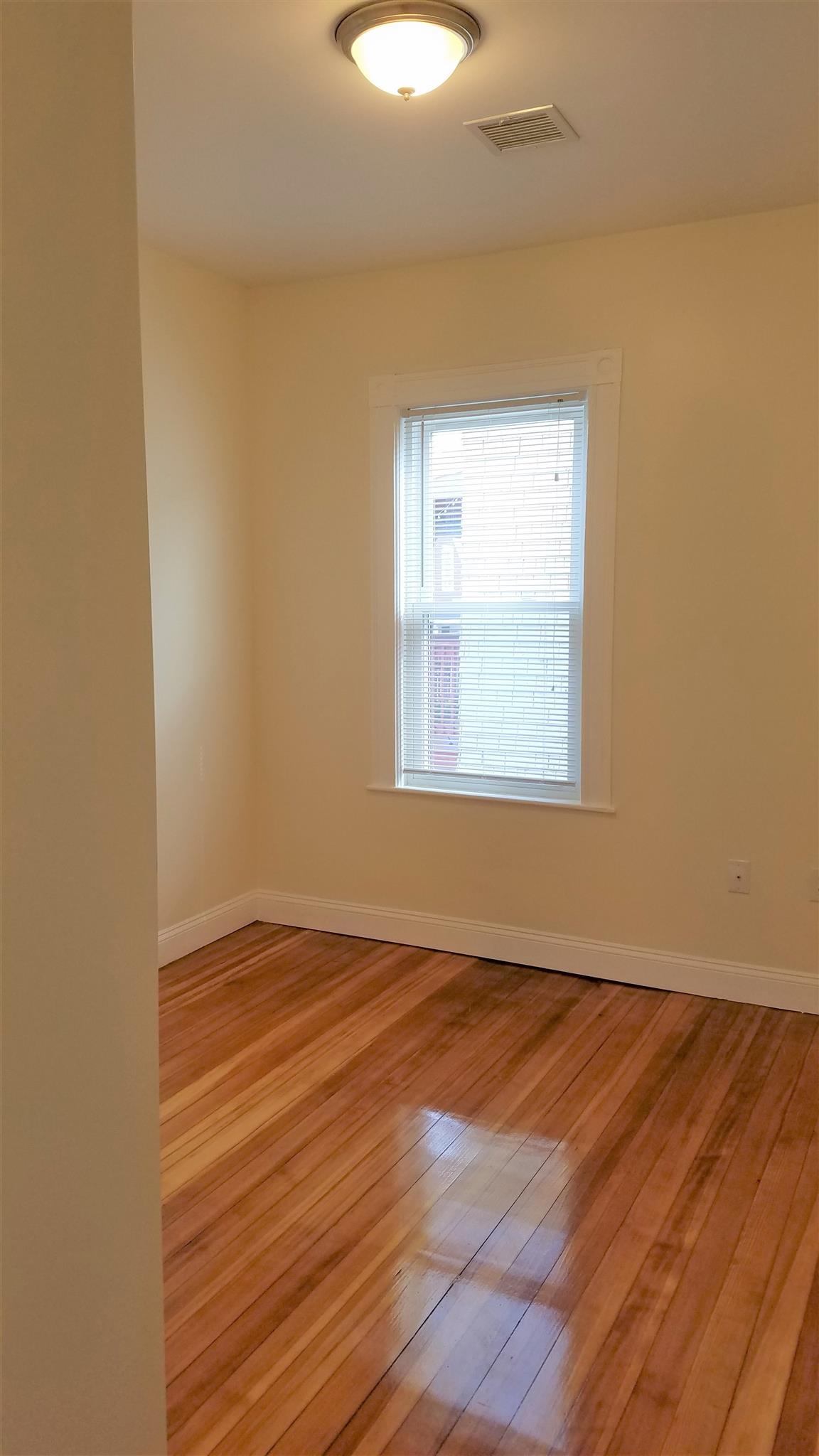 29 Belknap St, Teele Square