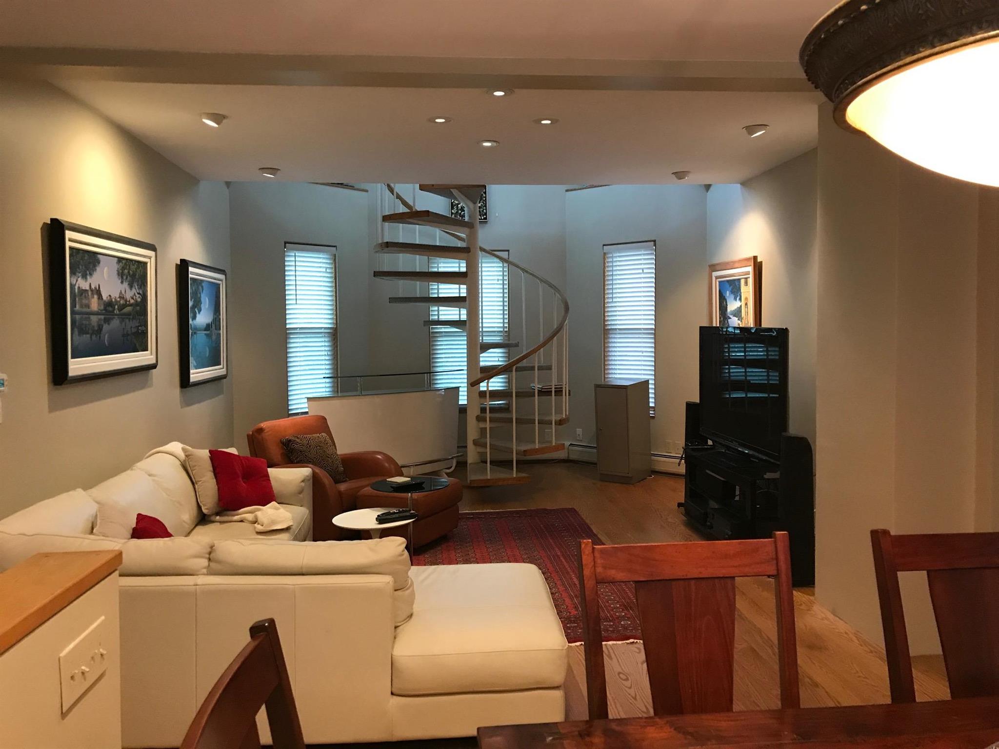 102 College Ave, Powderhouse