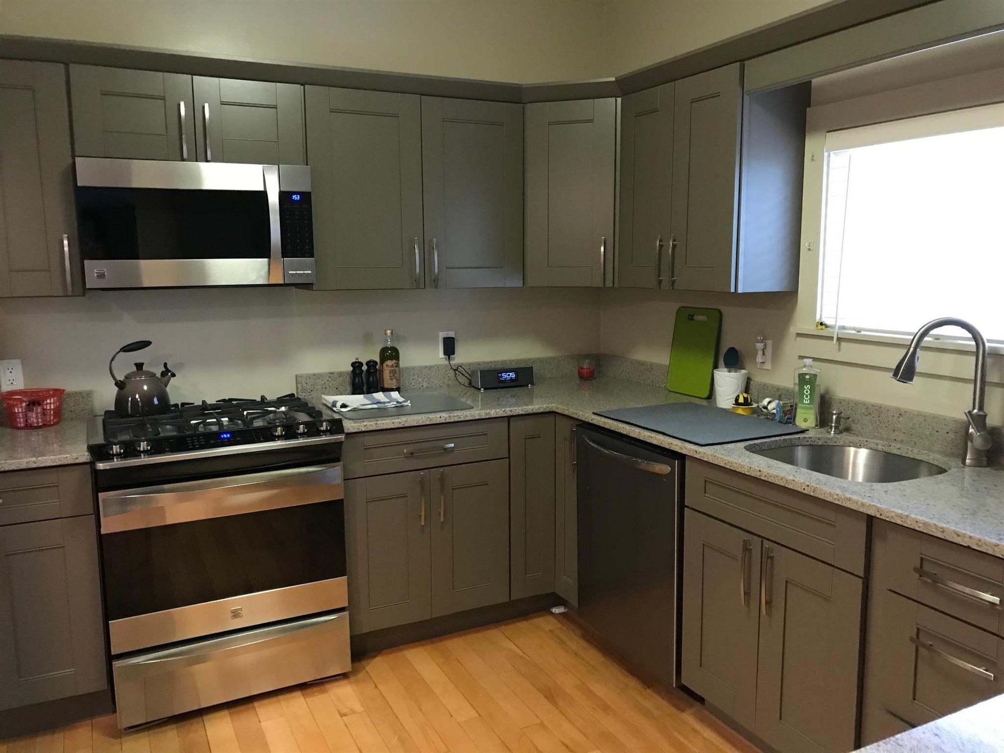 102 College Ave, Powderhouse