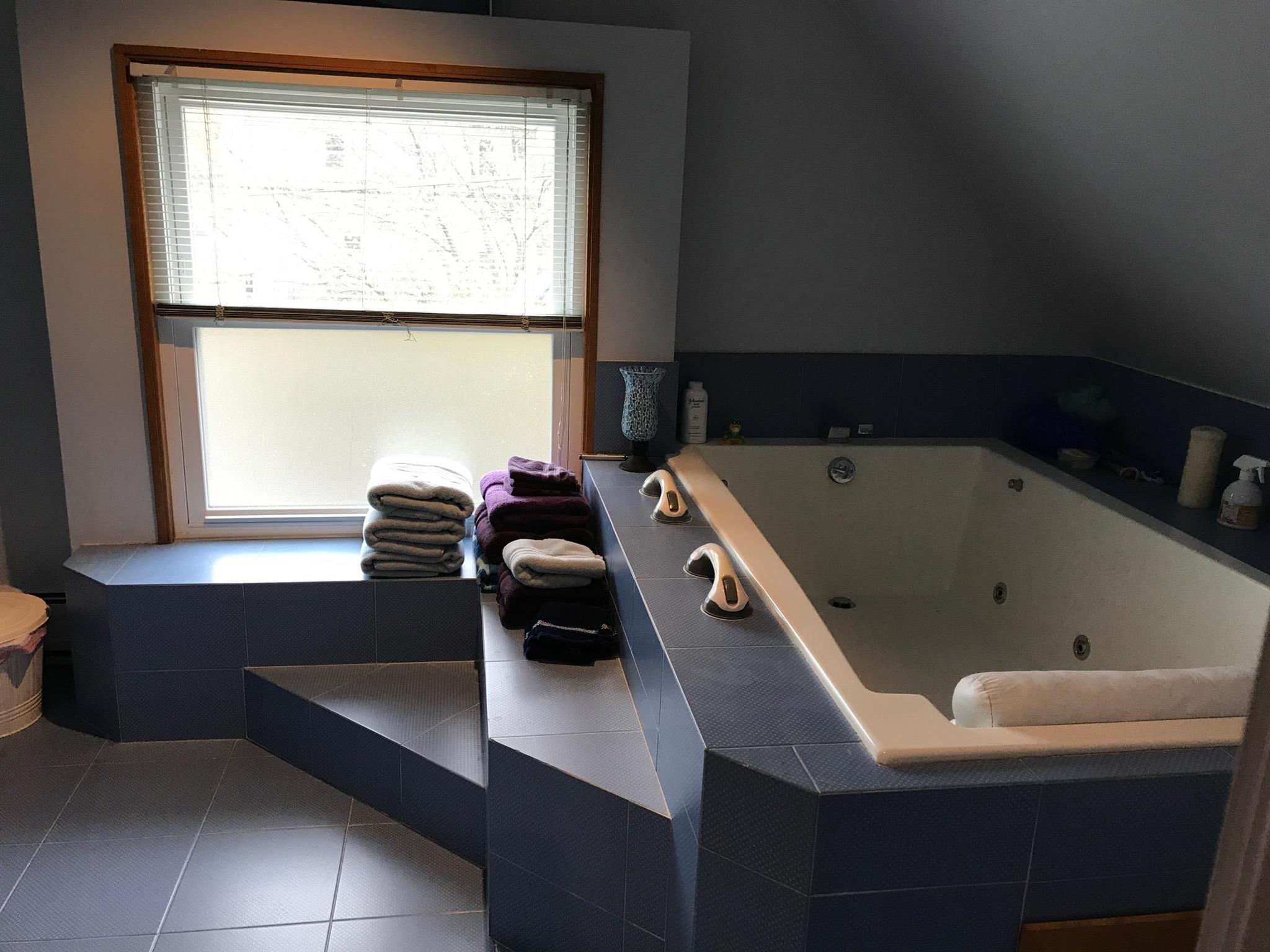 102 College Ave, Powderhouse