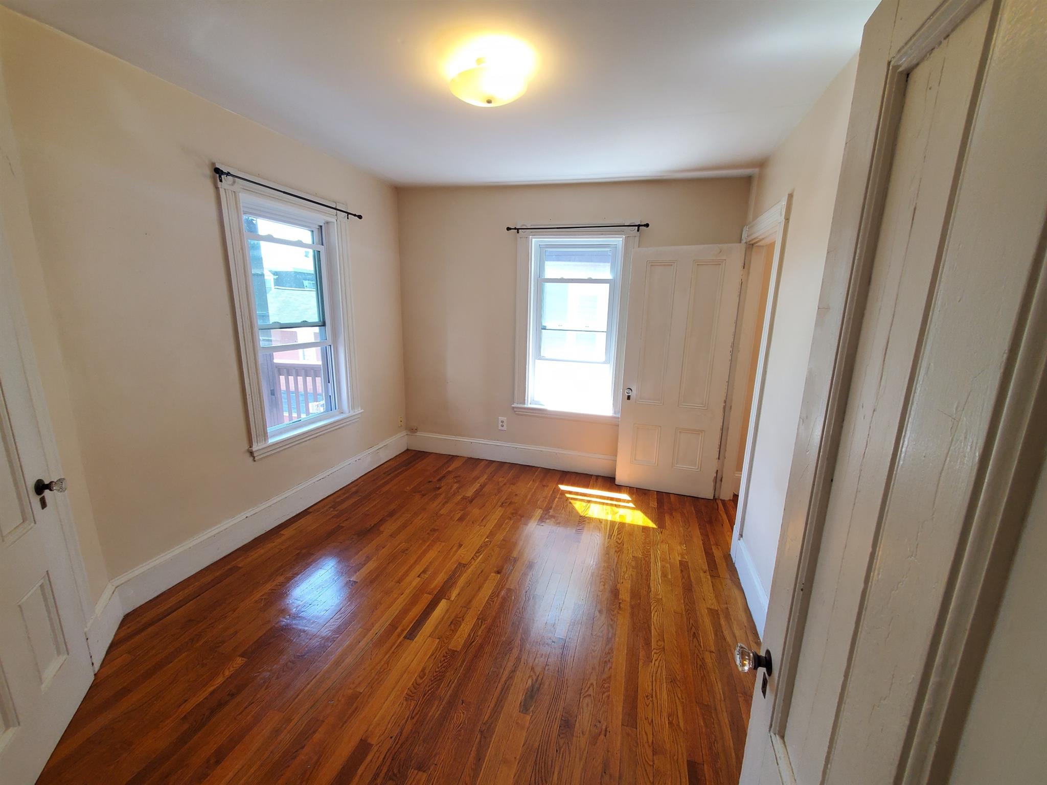 28 Claremon St, Davis Square