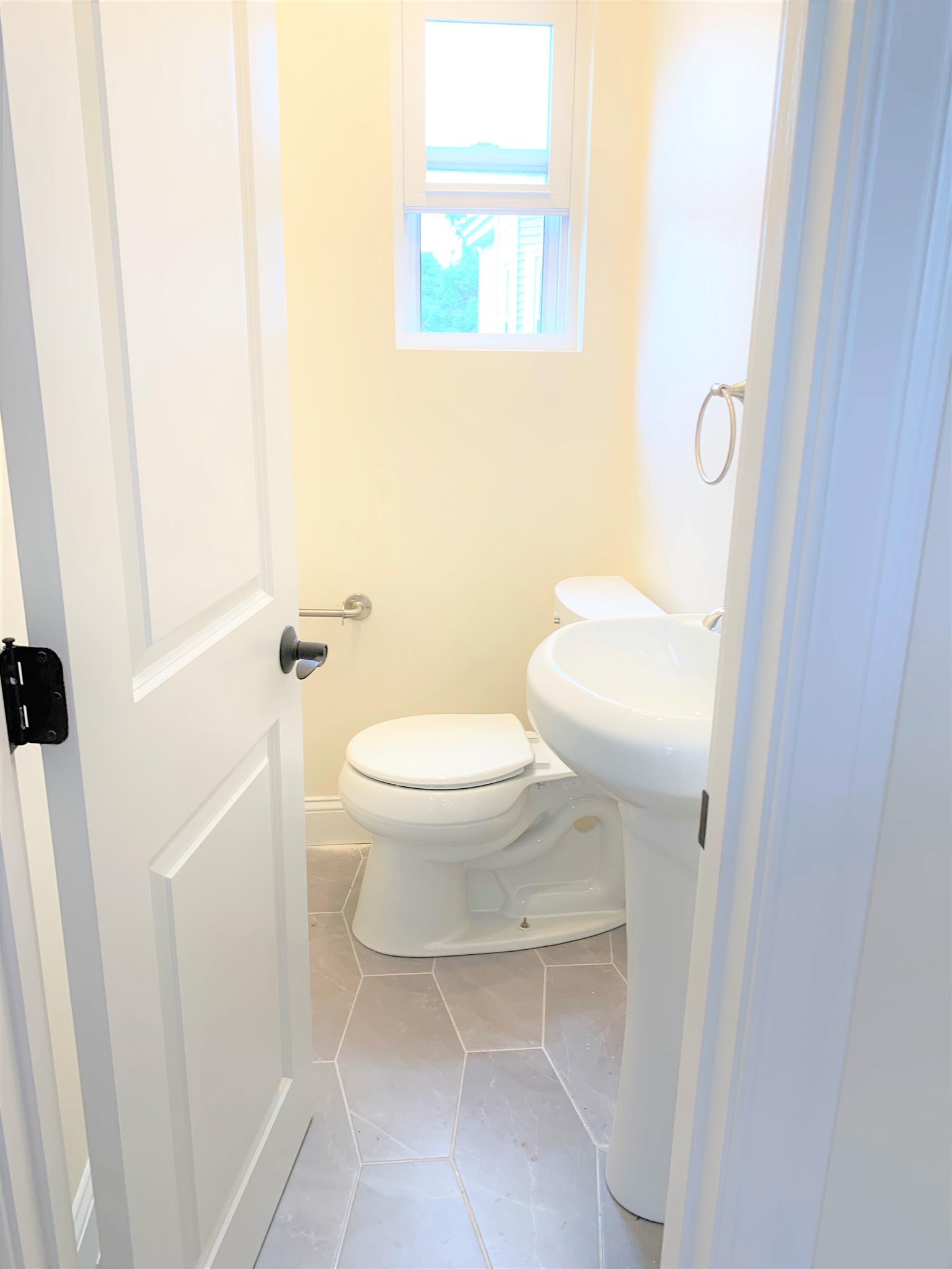 28 Cherry St, Porter Square