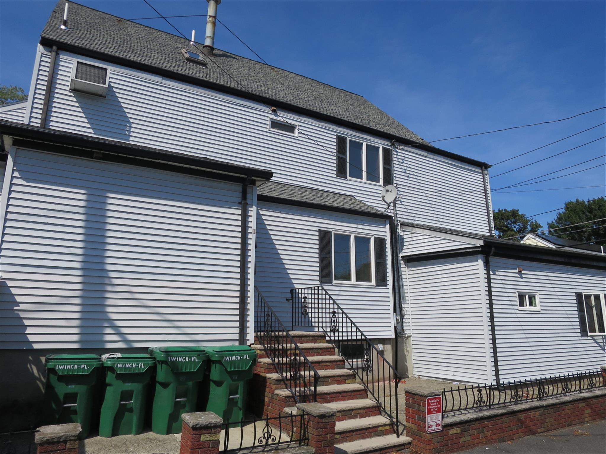 1 Winchester Pl, Medford