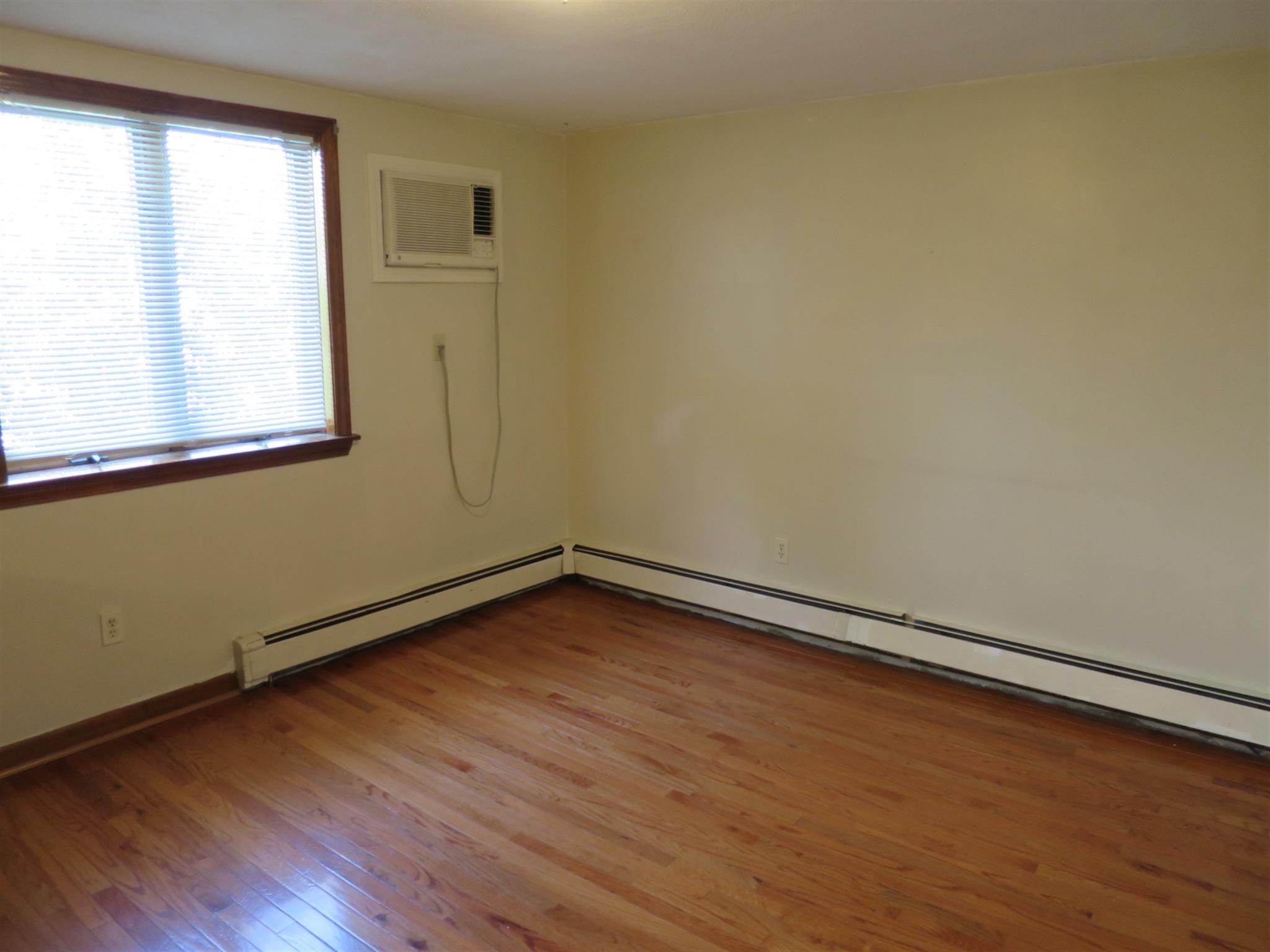 1 Winchester Pl, Medford