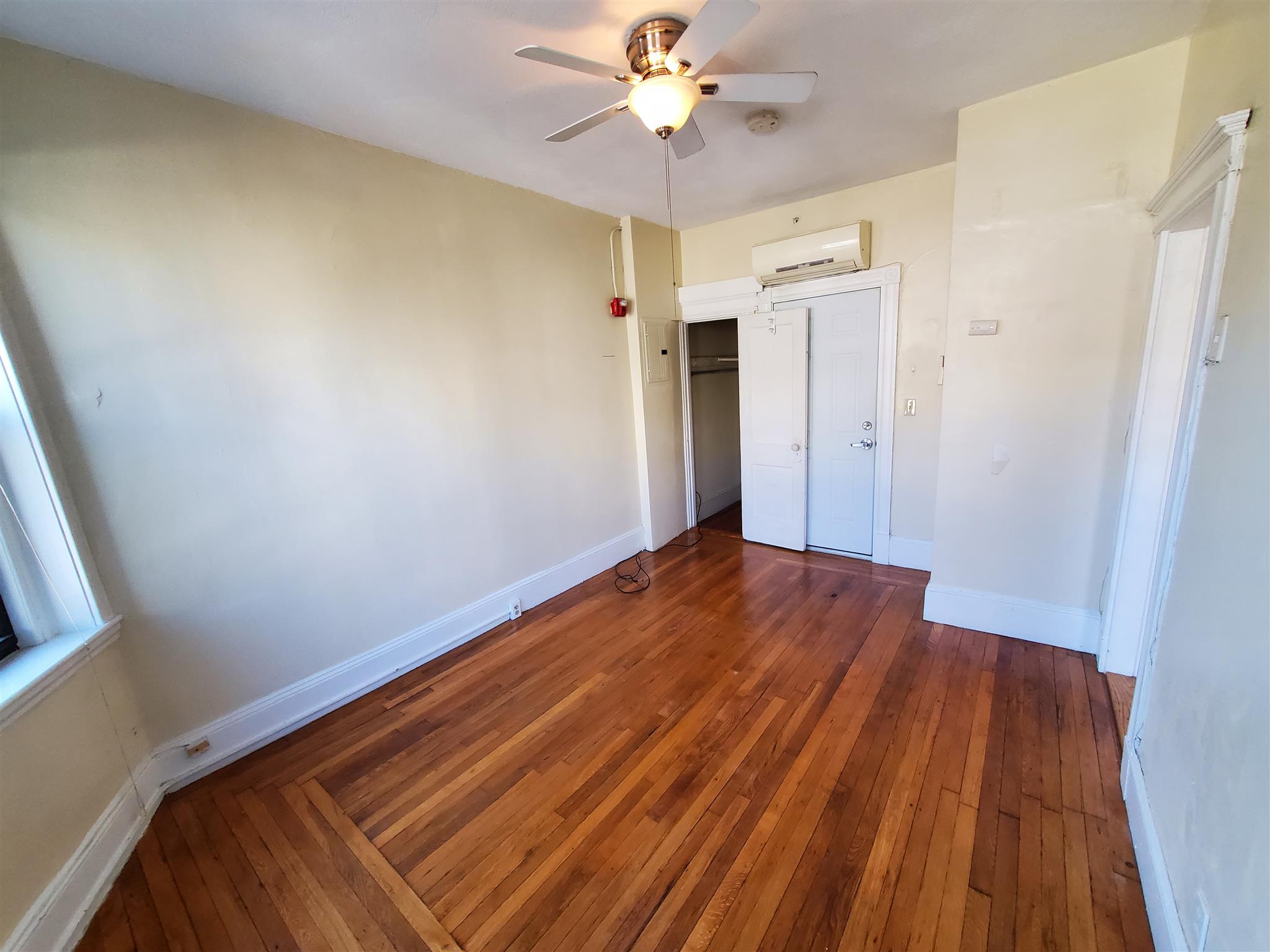 77 Hancock St, Central Square