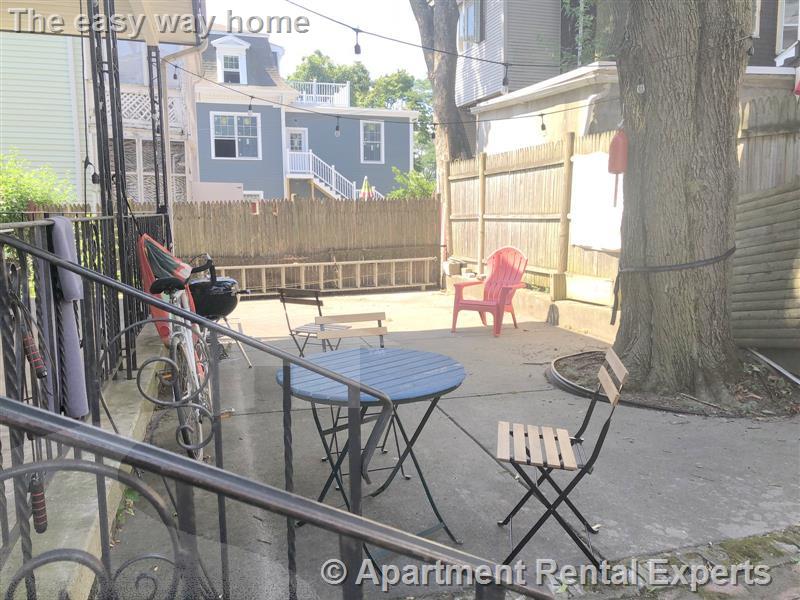 54 Laurel St, Spring Hill