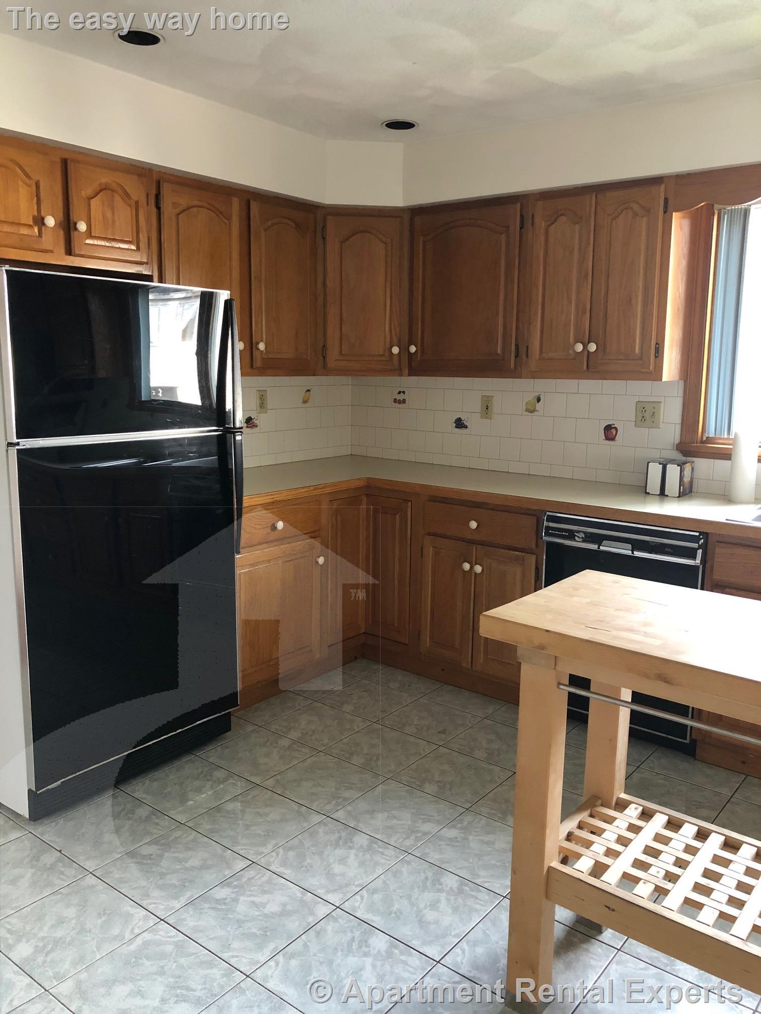 54 Laurel St, Spring Hill