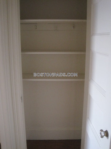 137 Bay State Rd, Fenway