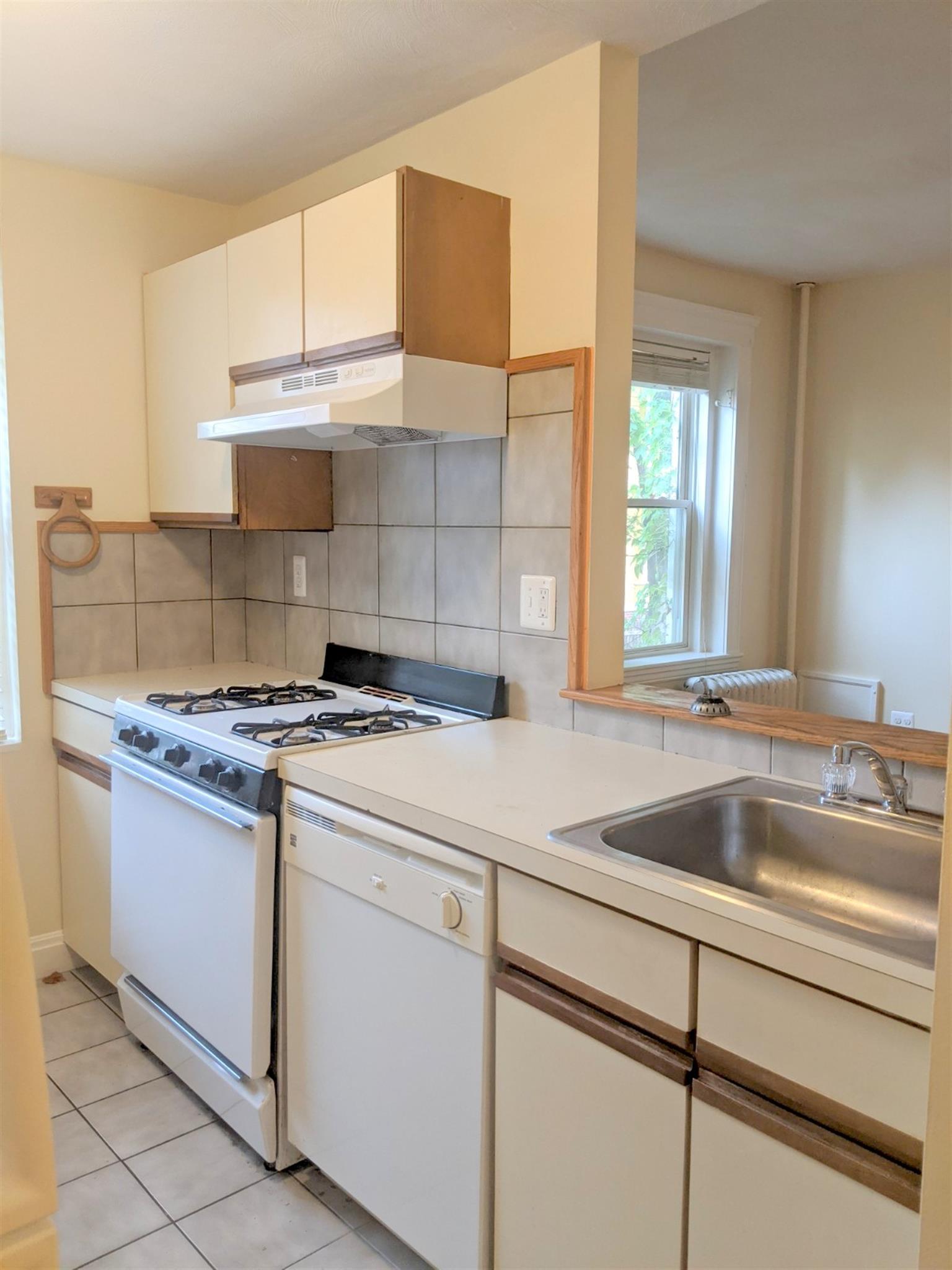 10 Agassiz St, Neighborhood Nine