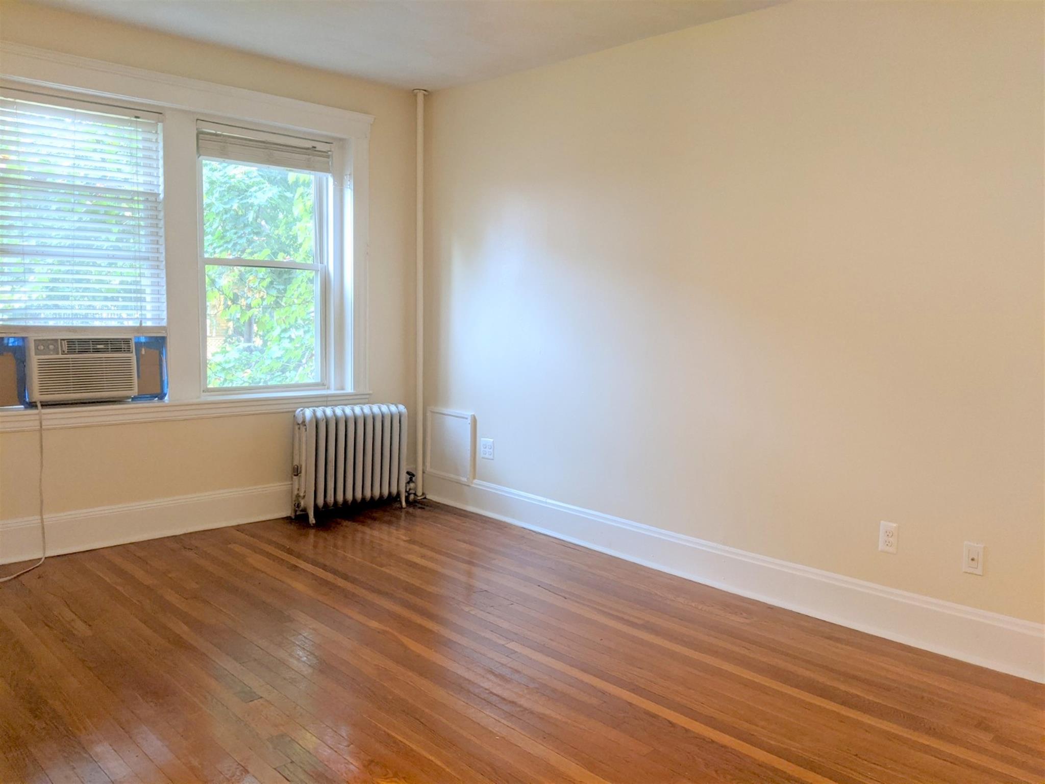 10 Agassiz St, Neighborhood Nine