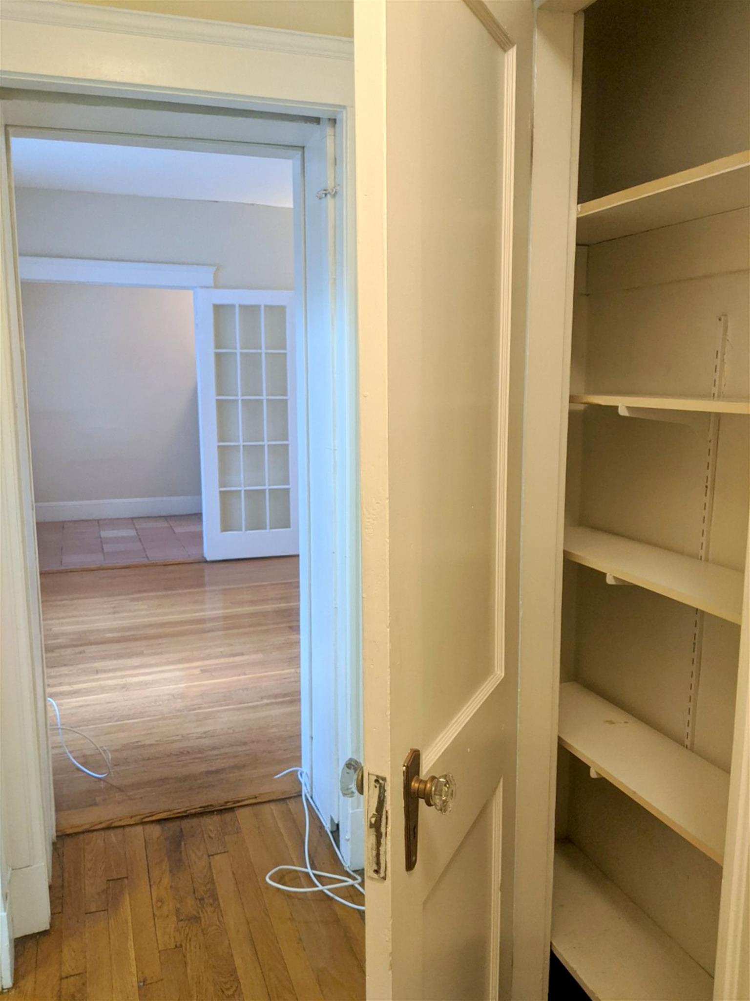 15 Linnaean St, Porter Square