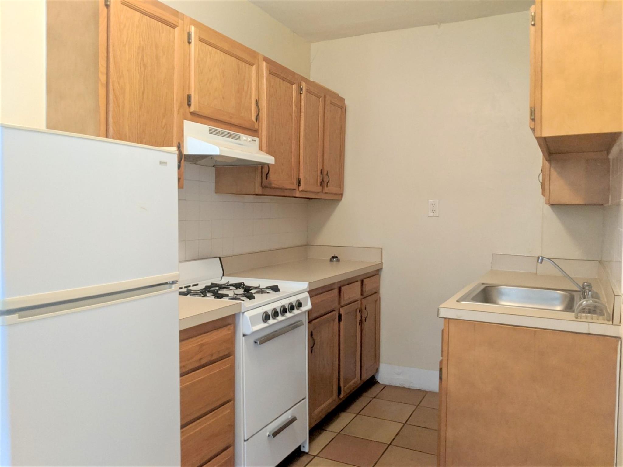 15 Linnaean St, Porter Square