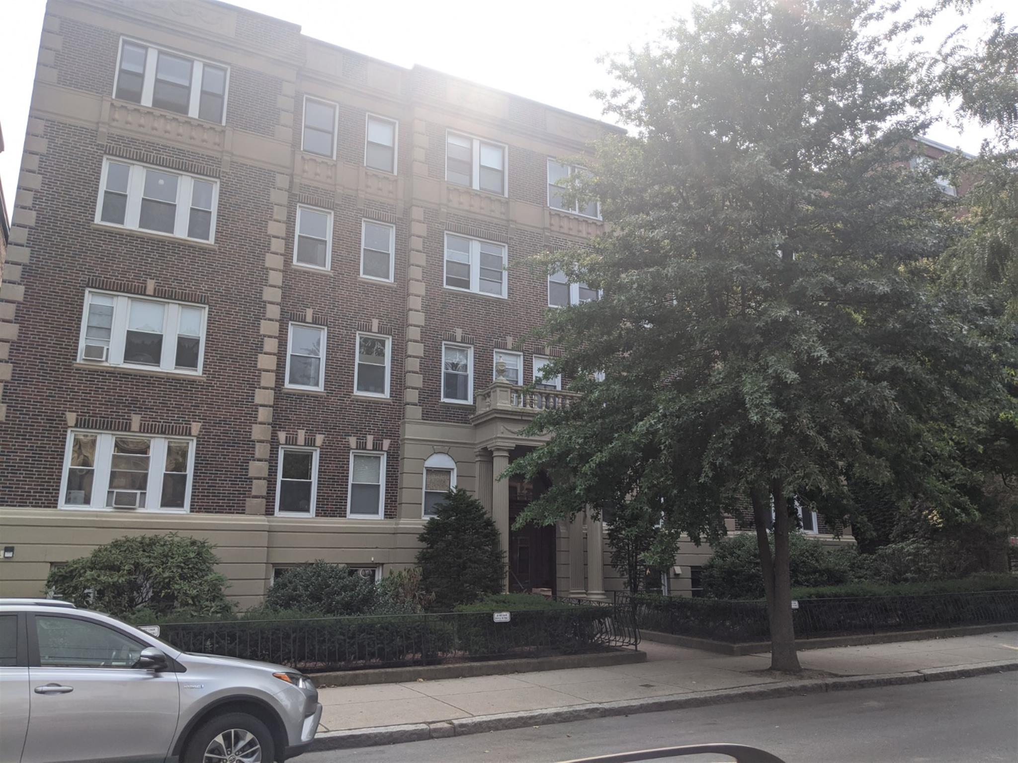 10 Wendell St, Harvard Square