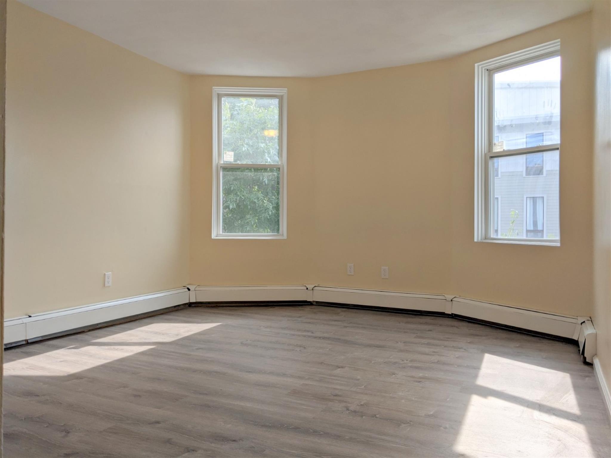 173 Hampshire St, Central Square