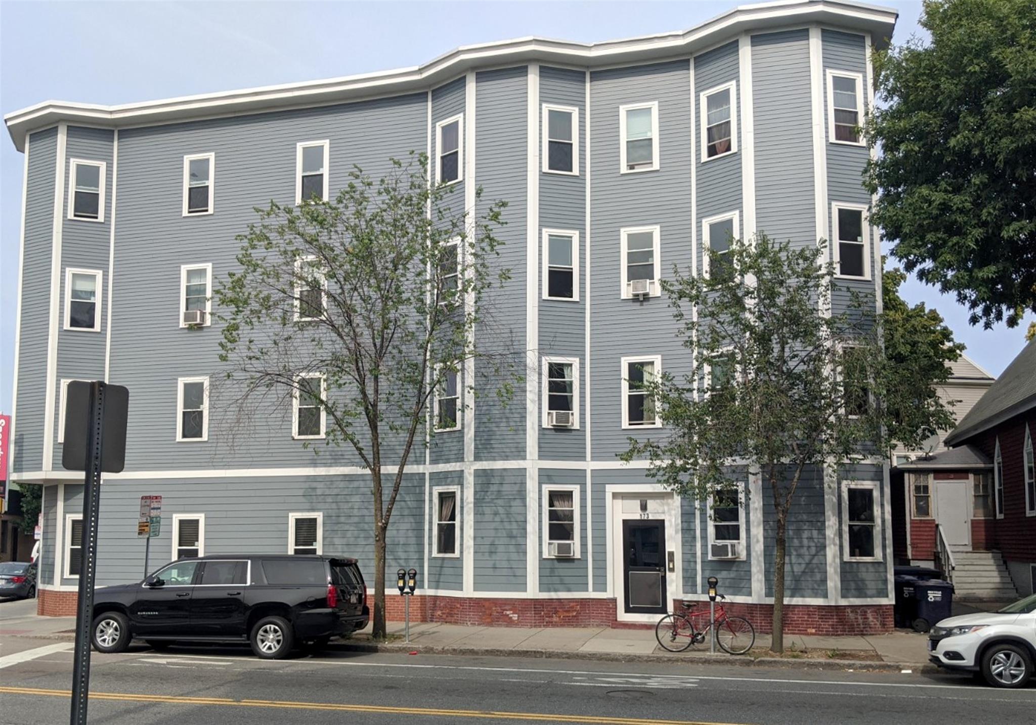 173 Hampshire St, Central Square