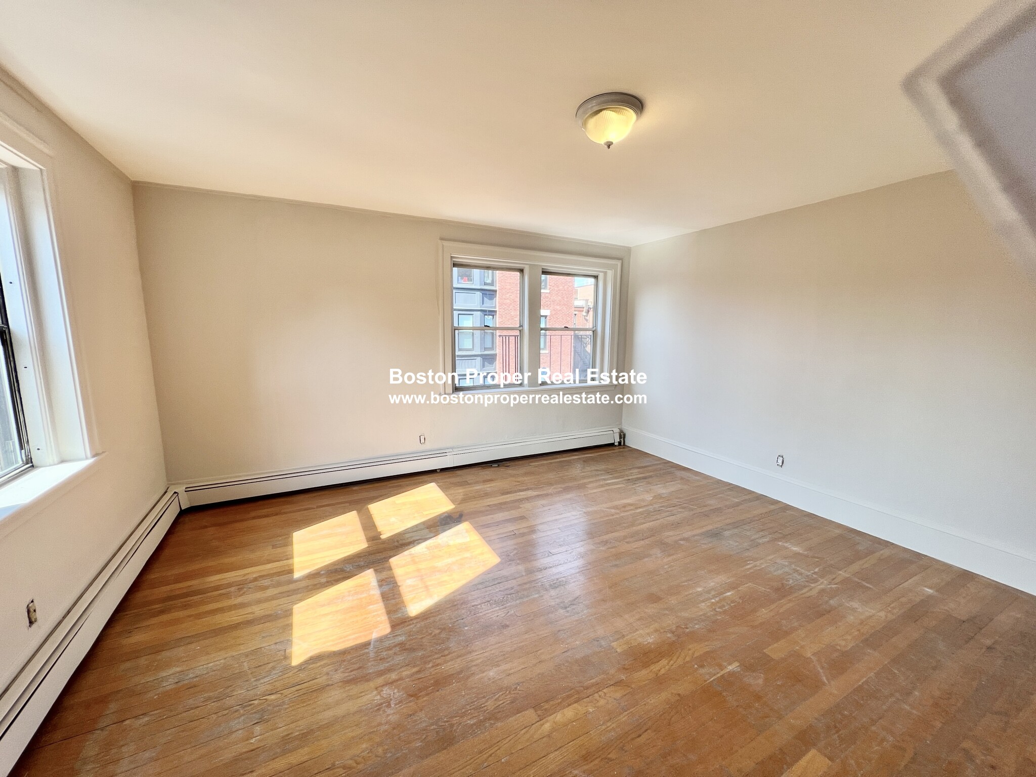 269 Newbury St, Back Bay