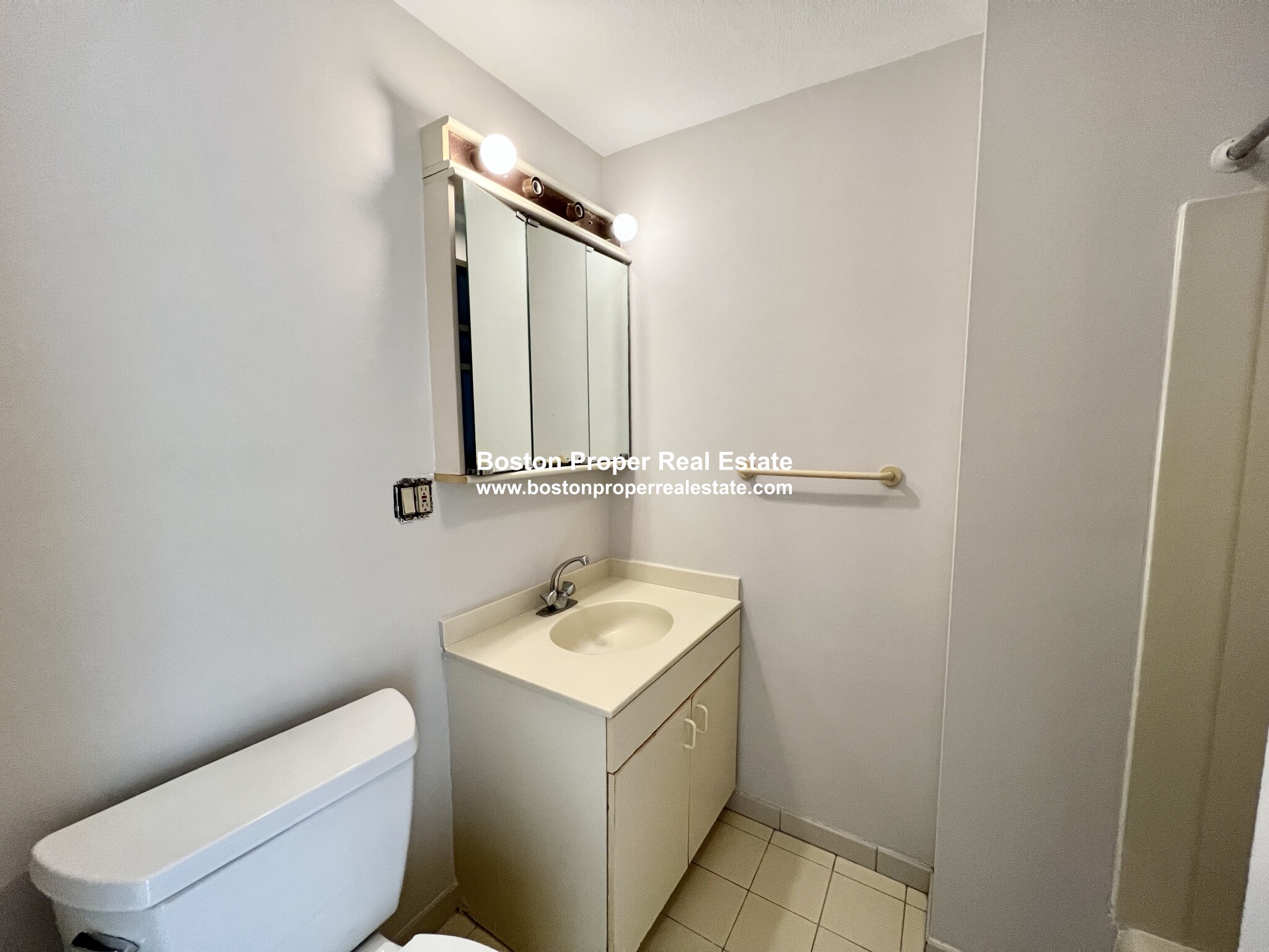 269 Newbury St, Back Bay