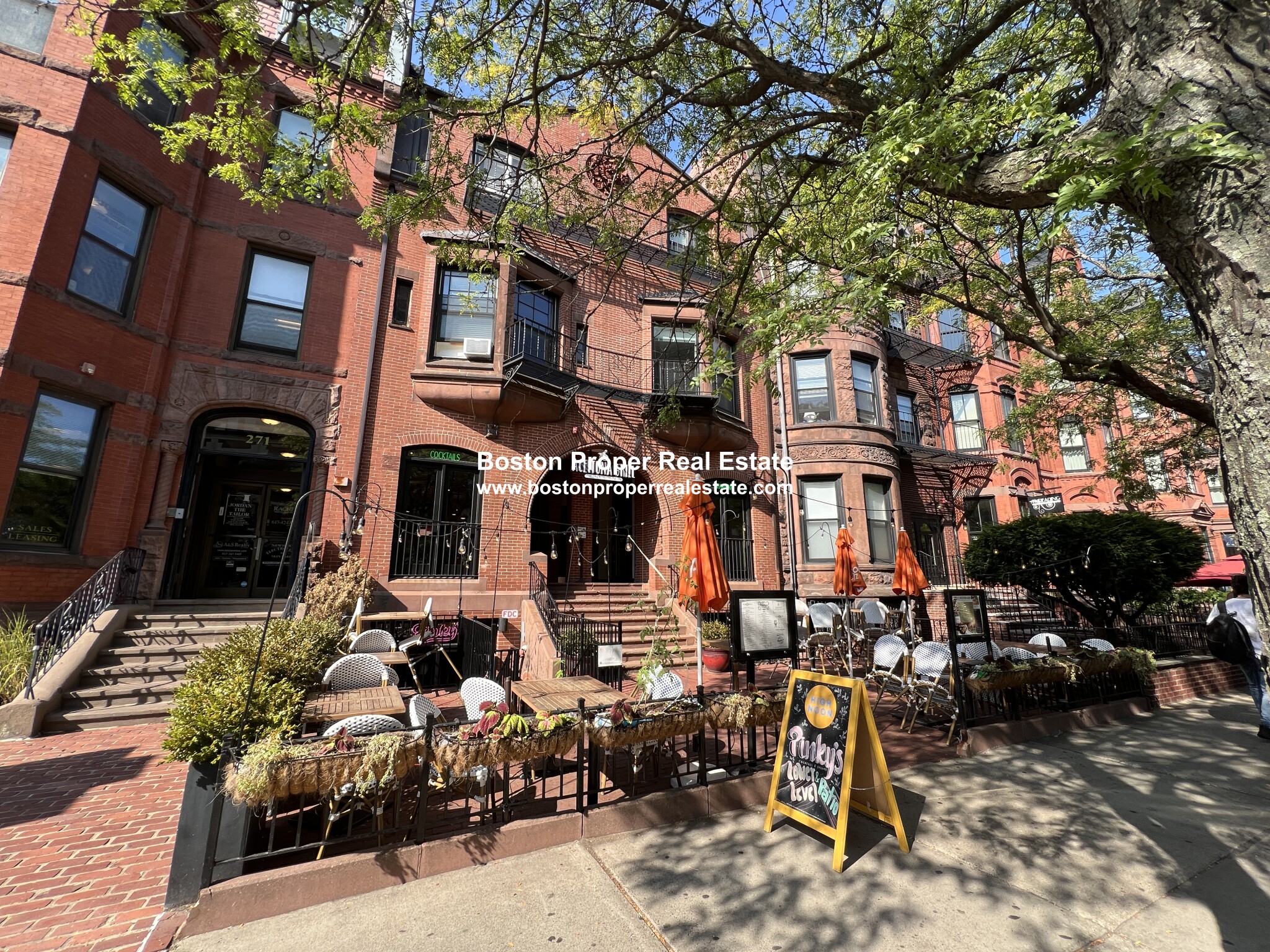 269 Newbury St, Back Bay