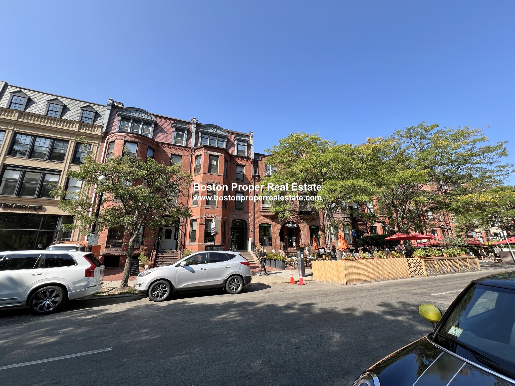 269 Newbury St, Back Bay