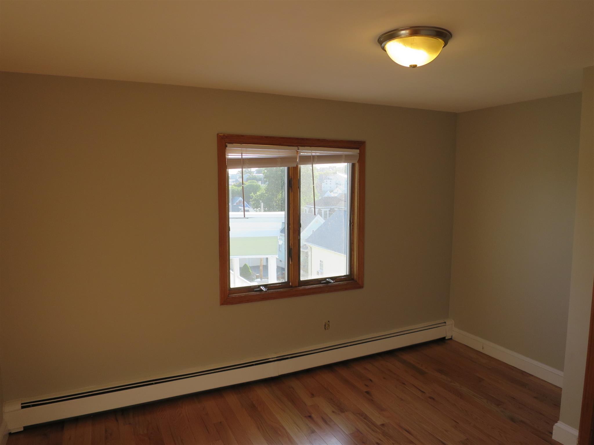 93 Glen St, East Somerville