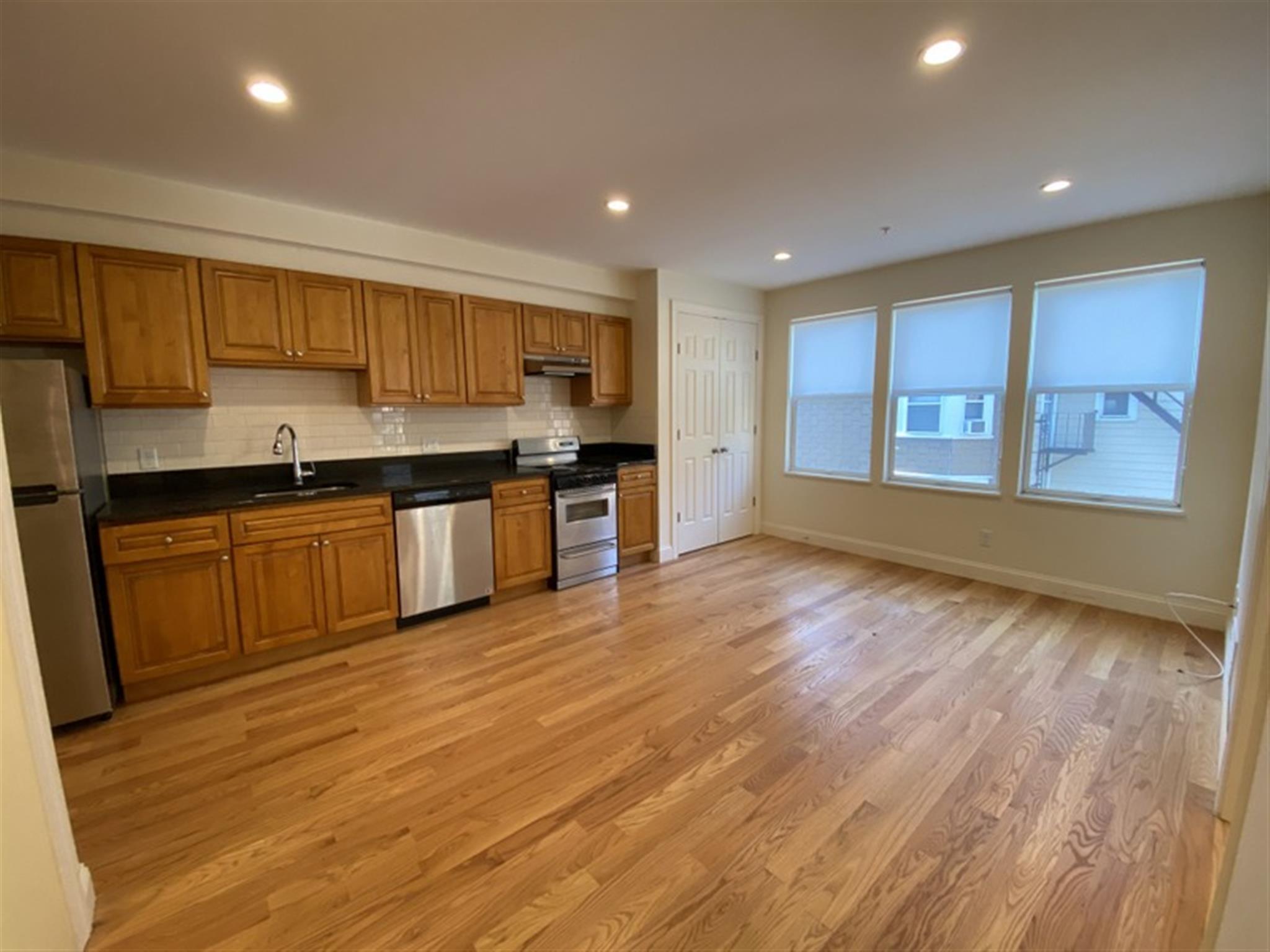 379 Harvard St, Harvard Square