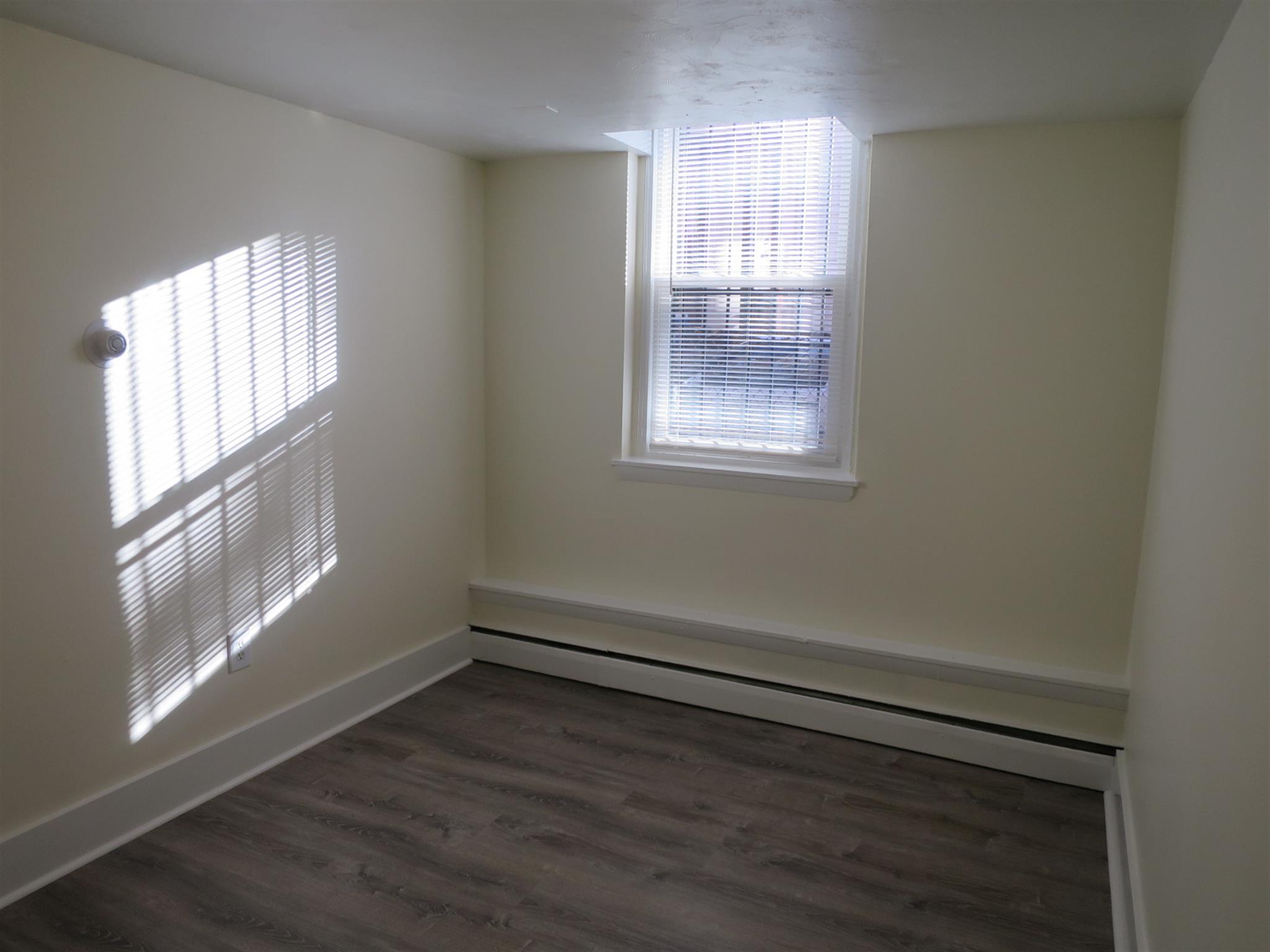 64 Vinal Ave, Union Square