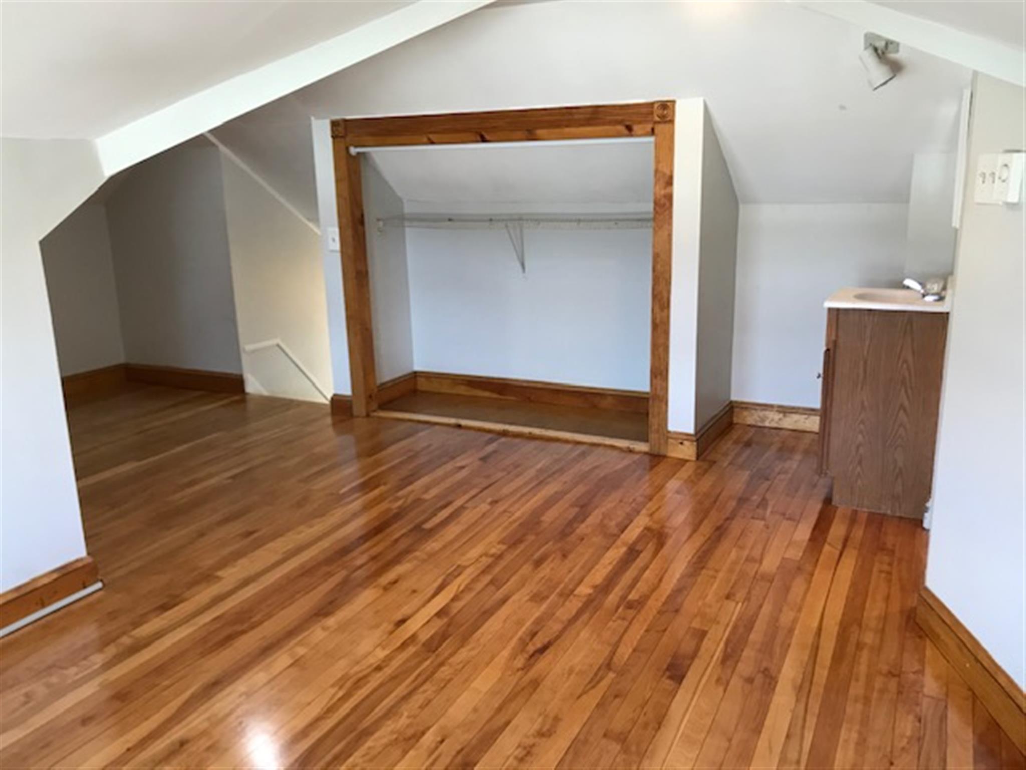 17 Burget Ave, Medford