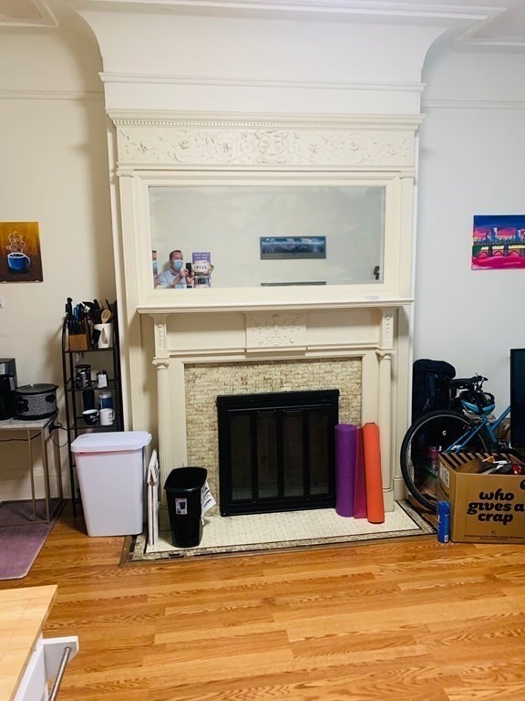 27 Bay State Rd, Back Bay