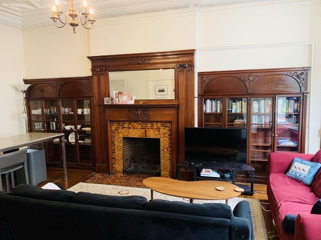 27 Bay State Rd, Fenway