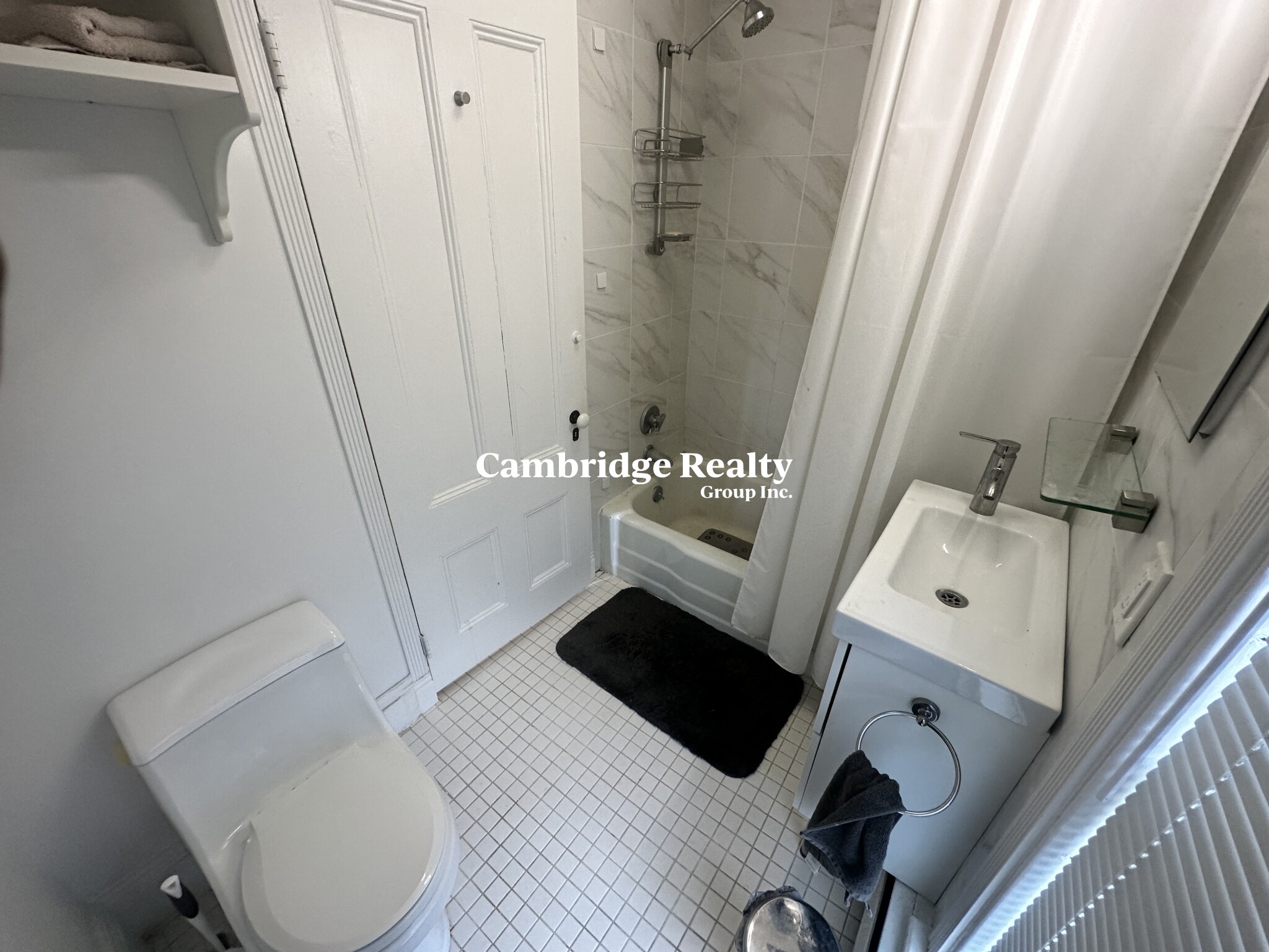 27 Meacham Rd, North Cambridge