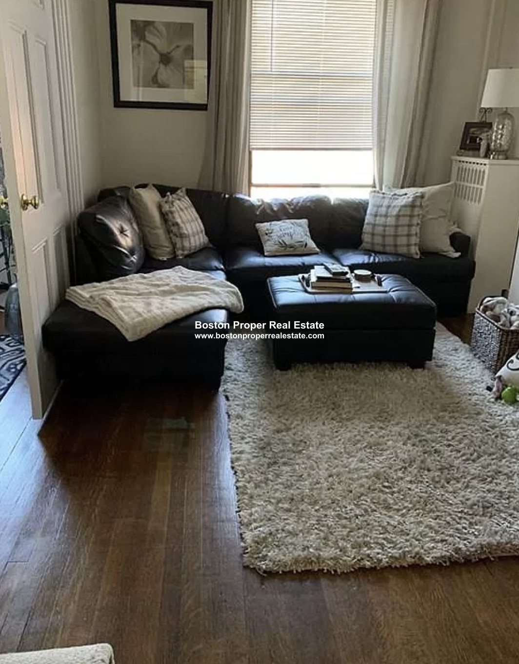 27 1/2 Massachusetts Ave, Back Bay