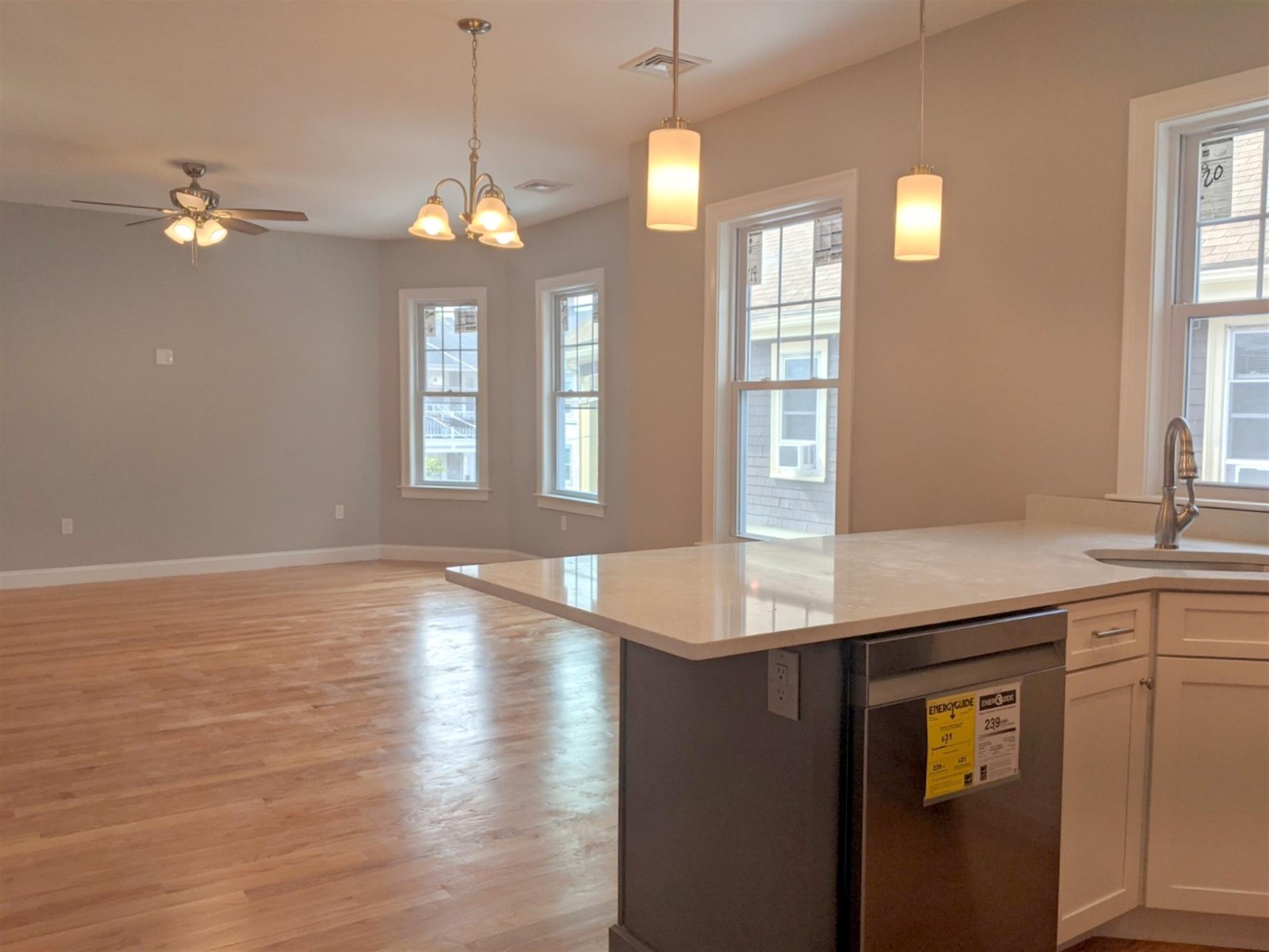 16 Bowen Ave, Medford