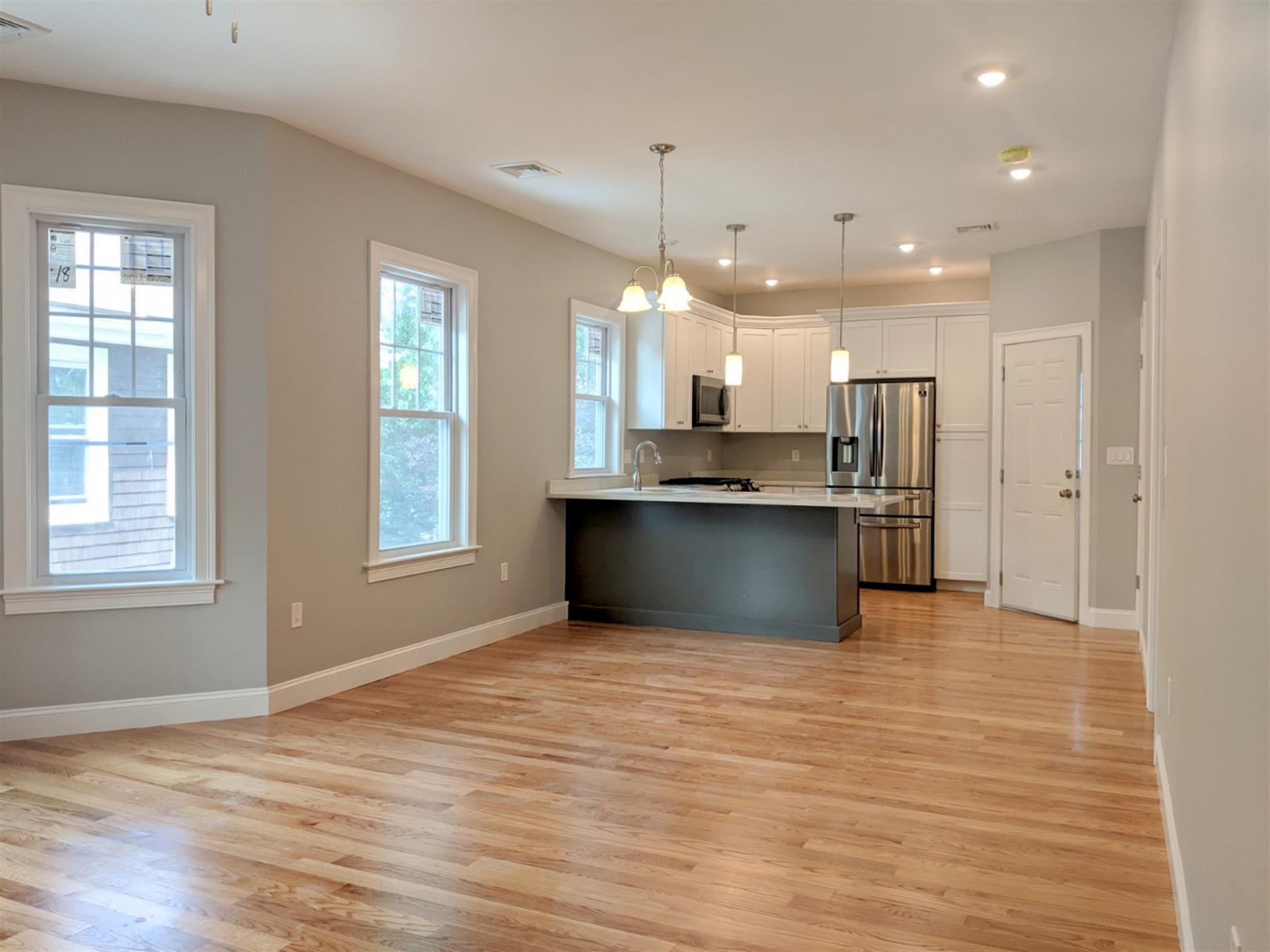 16 Bowen Ave, Medford