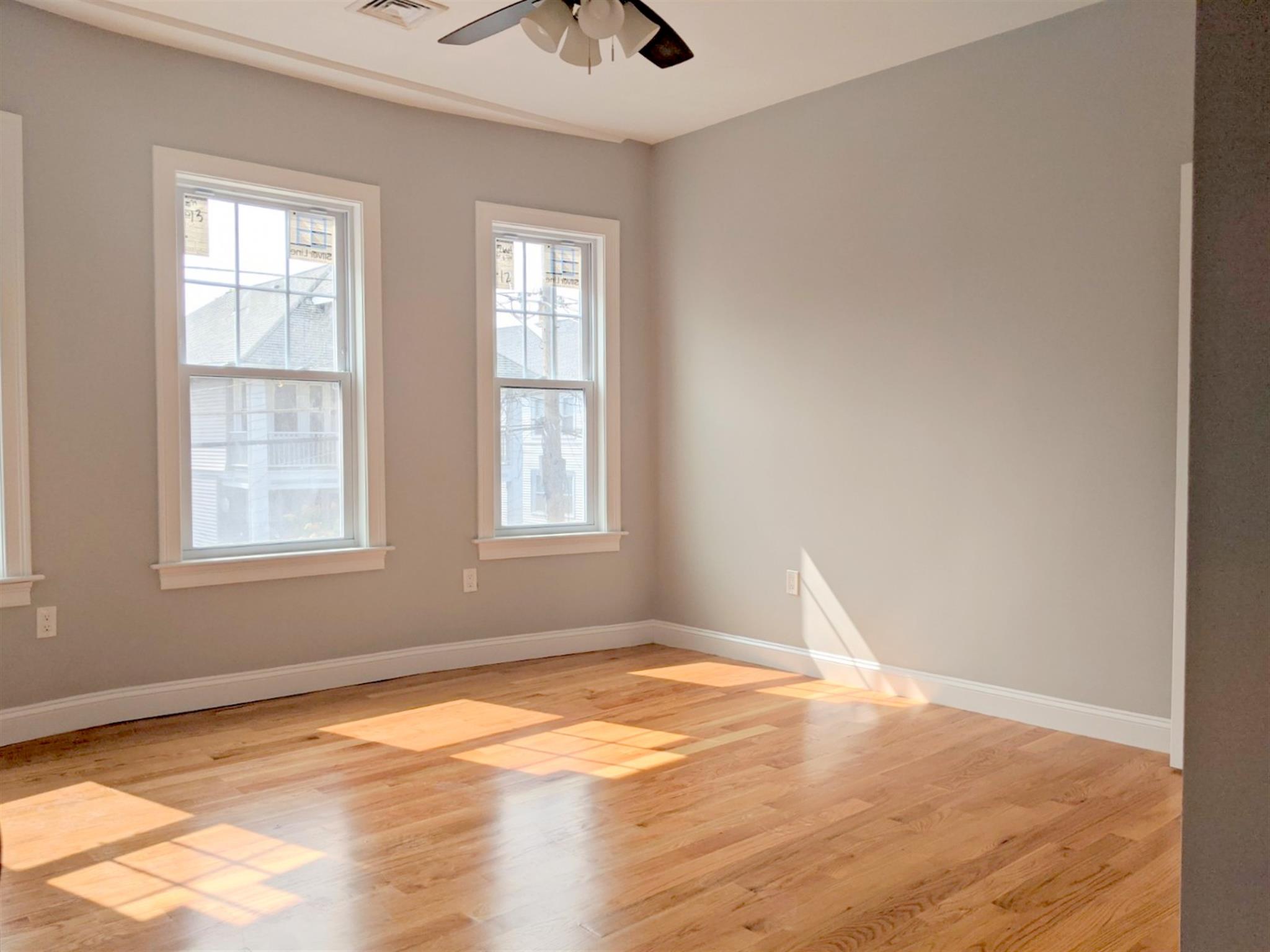 16 Bowen Ave, Medford