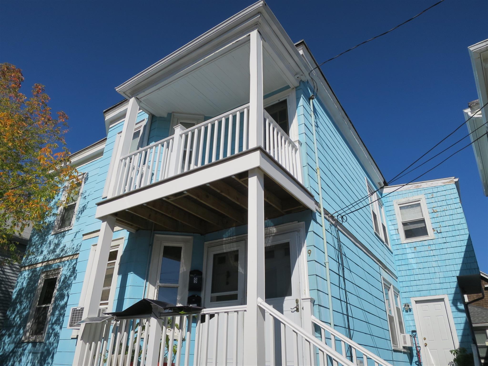 9 Lowell Ter, Magoun Square